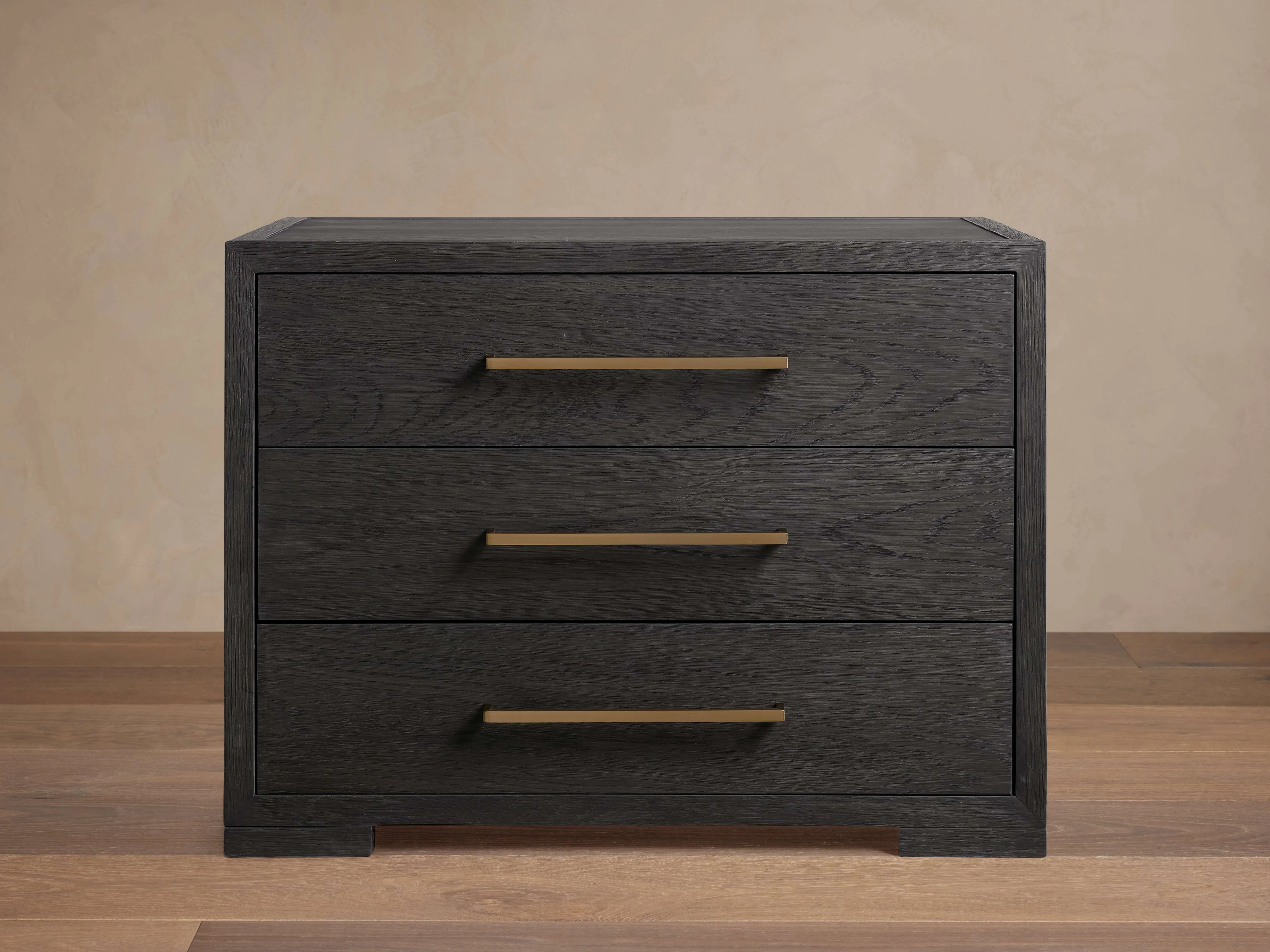 10334-darwyn-nightstand-1.webp