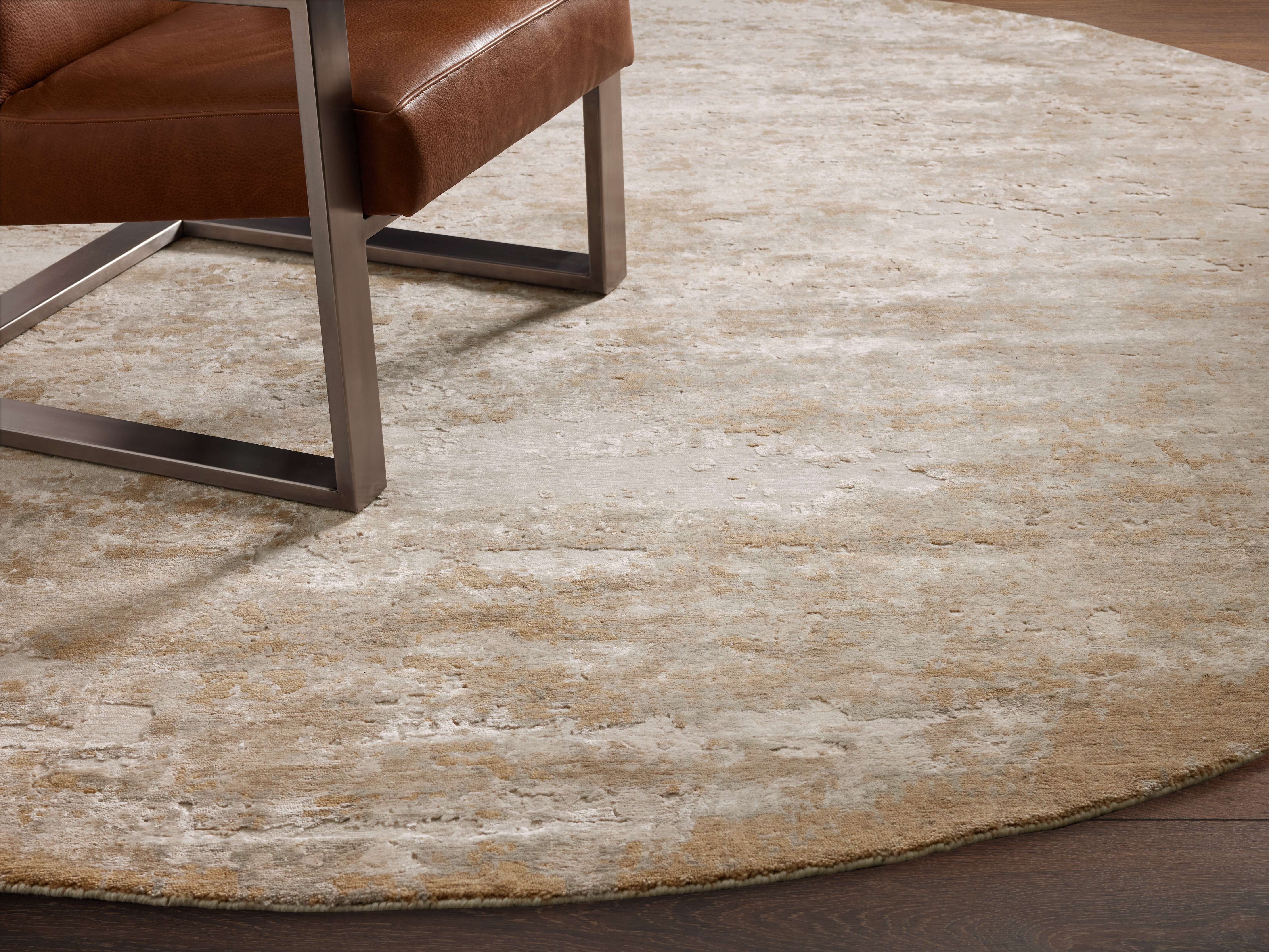 Viona Hand-Knotted Round Rug