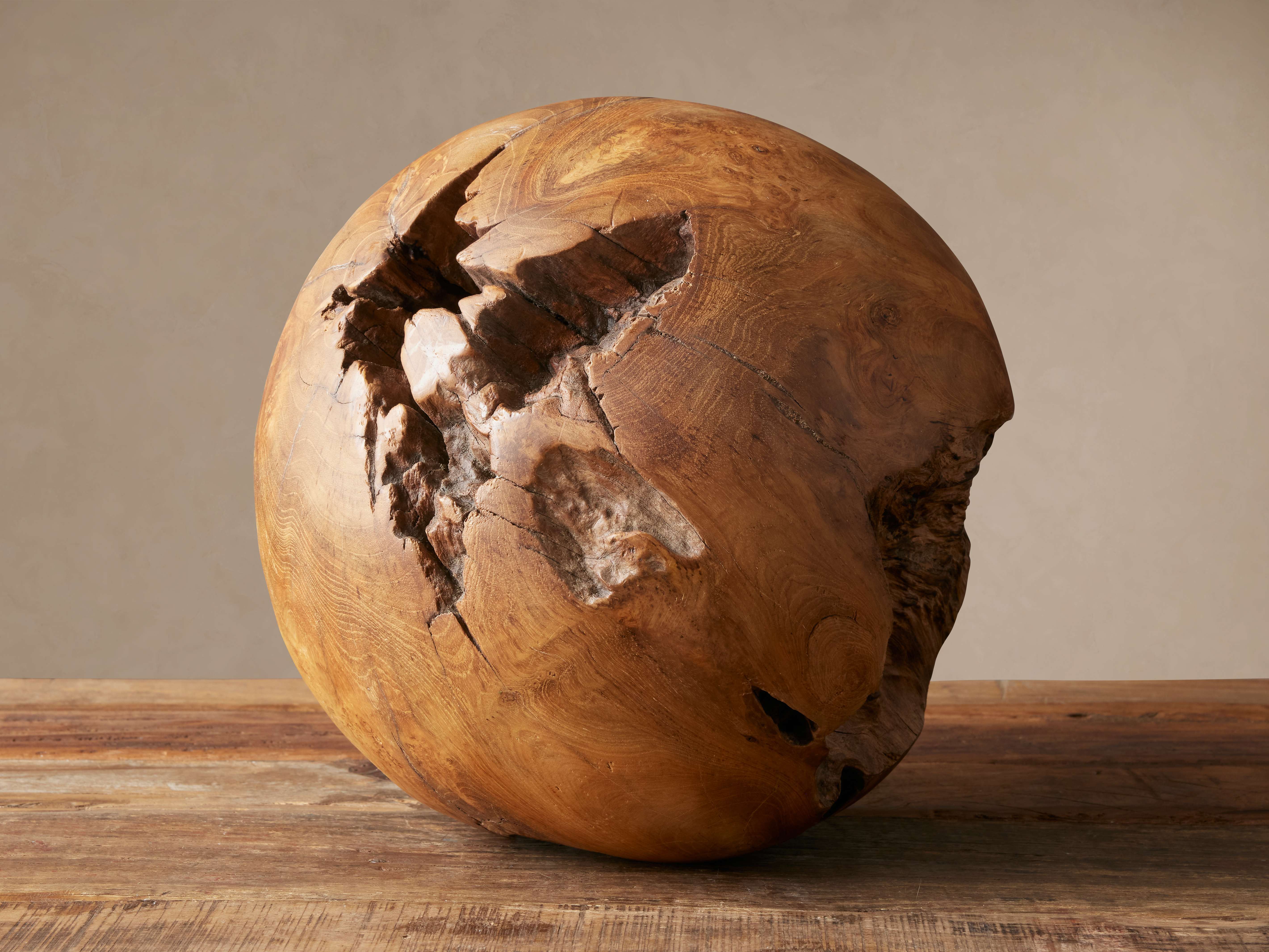 Etta Sphere in Natural