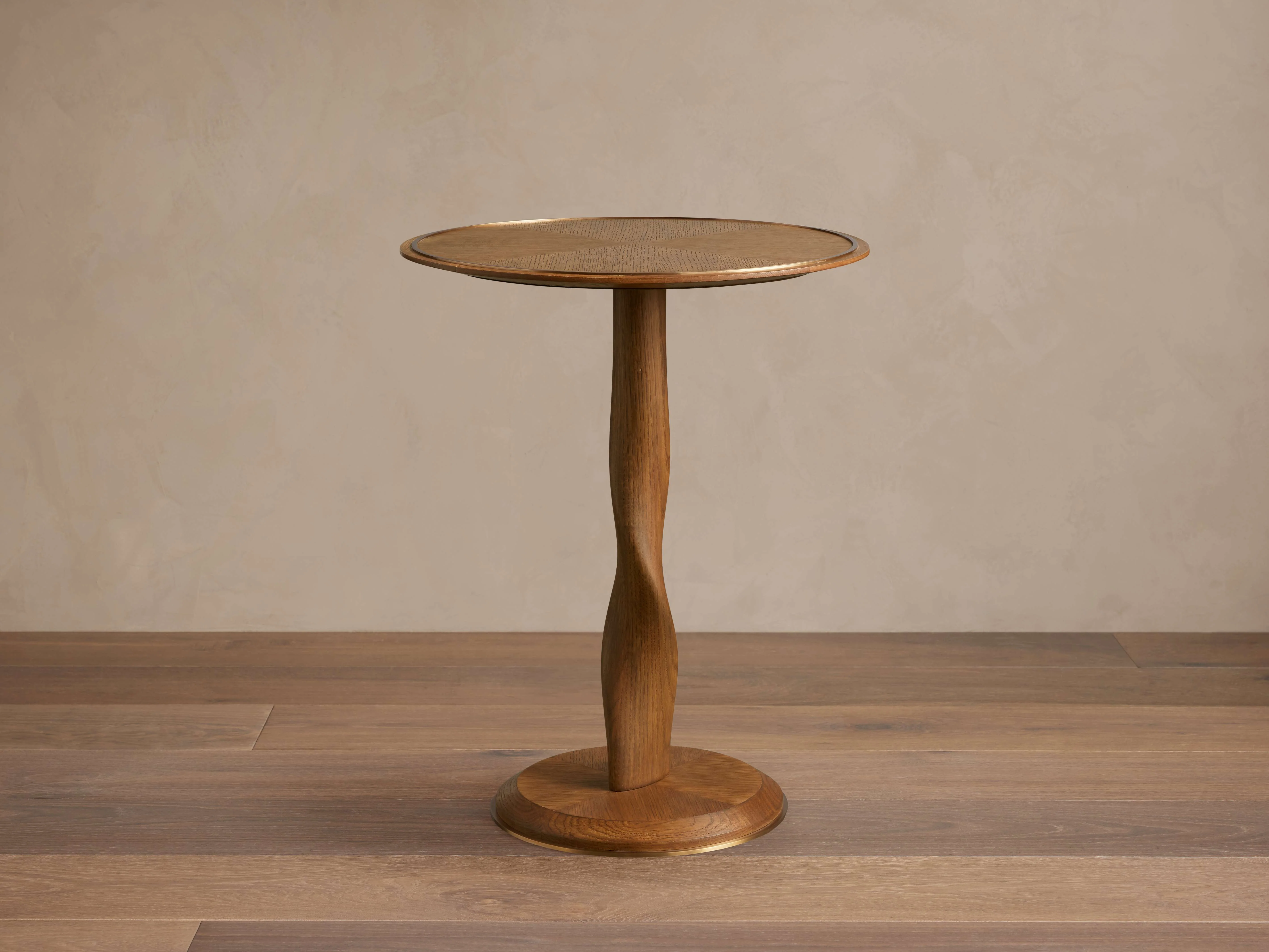 Jonas Martini Table