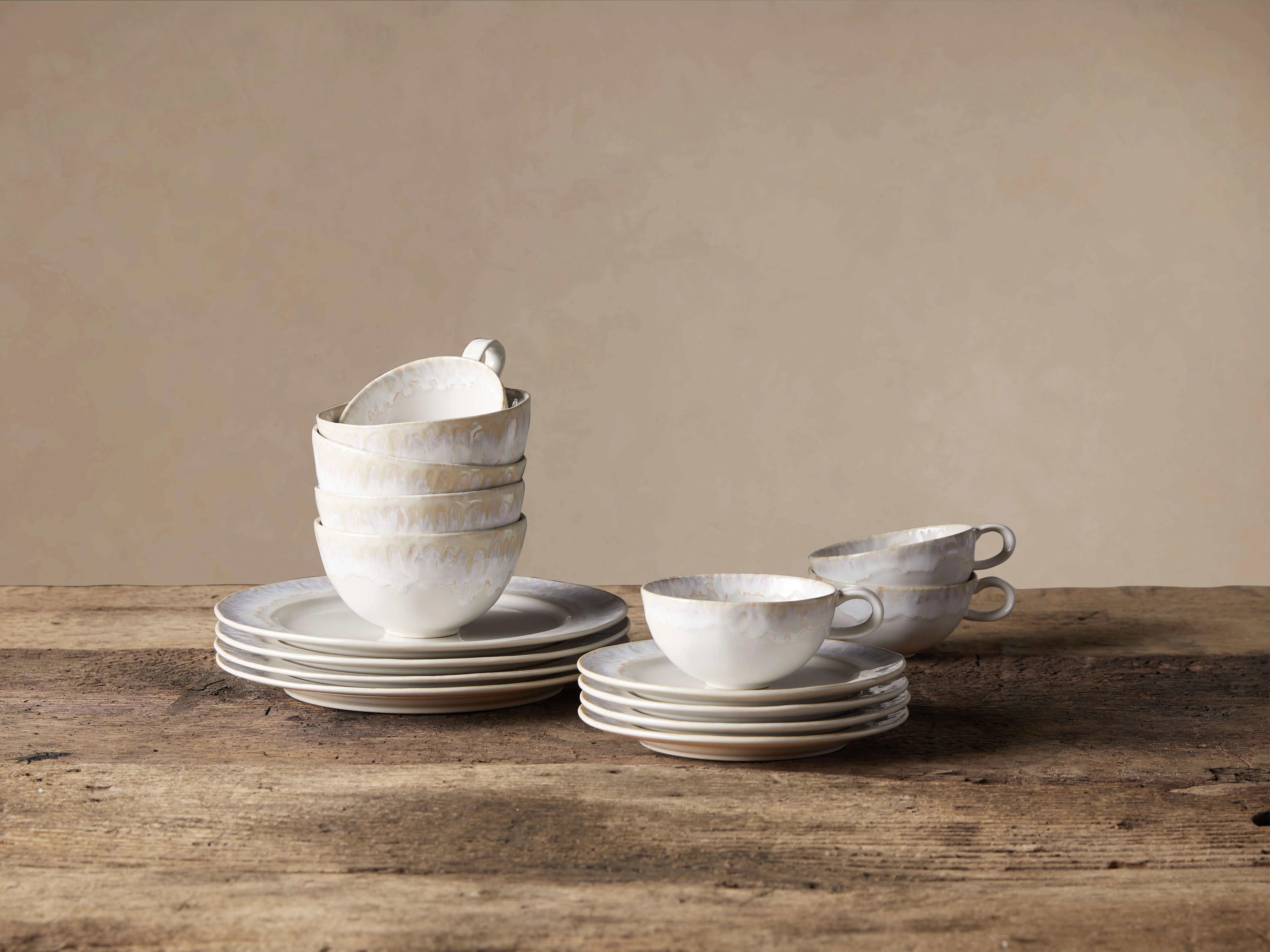 1457-bela-dinnerware-set-of-16–1.webp