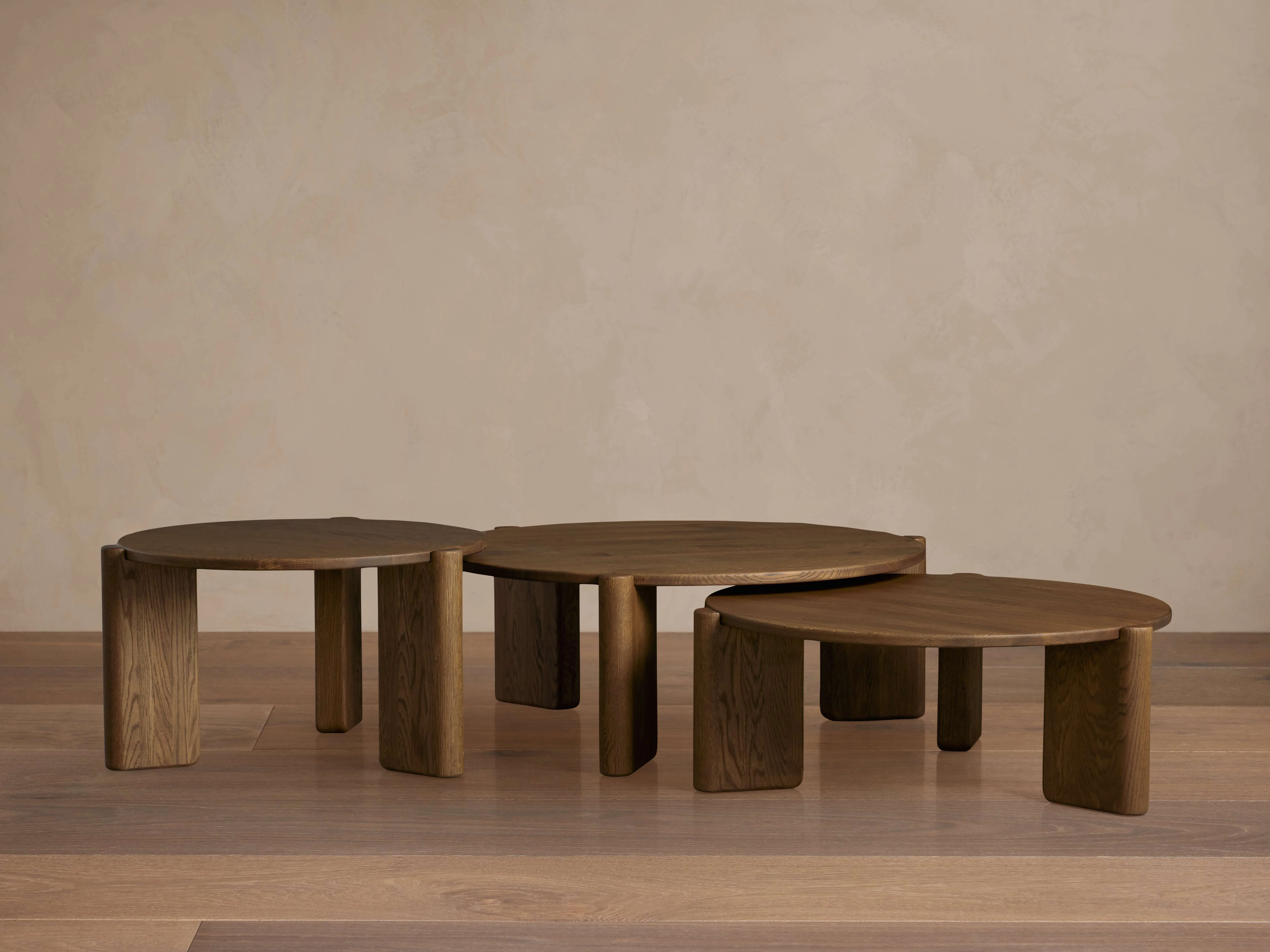 15700-lonelle-nesting-coffee-table-cluster-1.webp