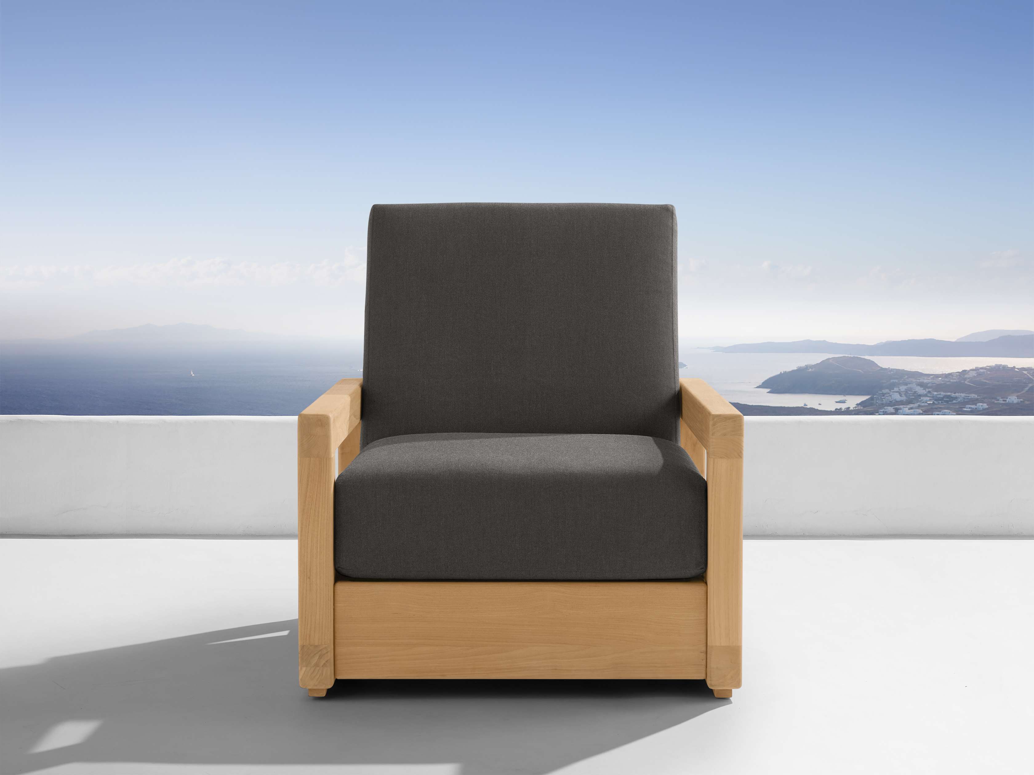 Westport Outdoor Lounge Chair