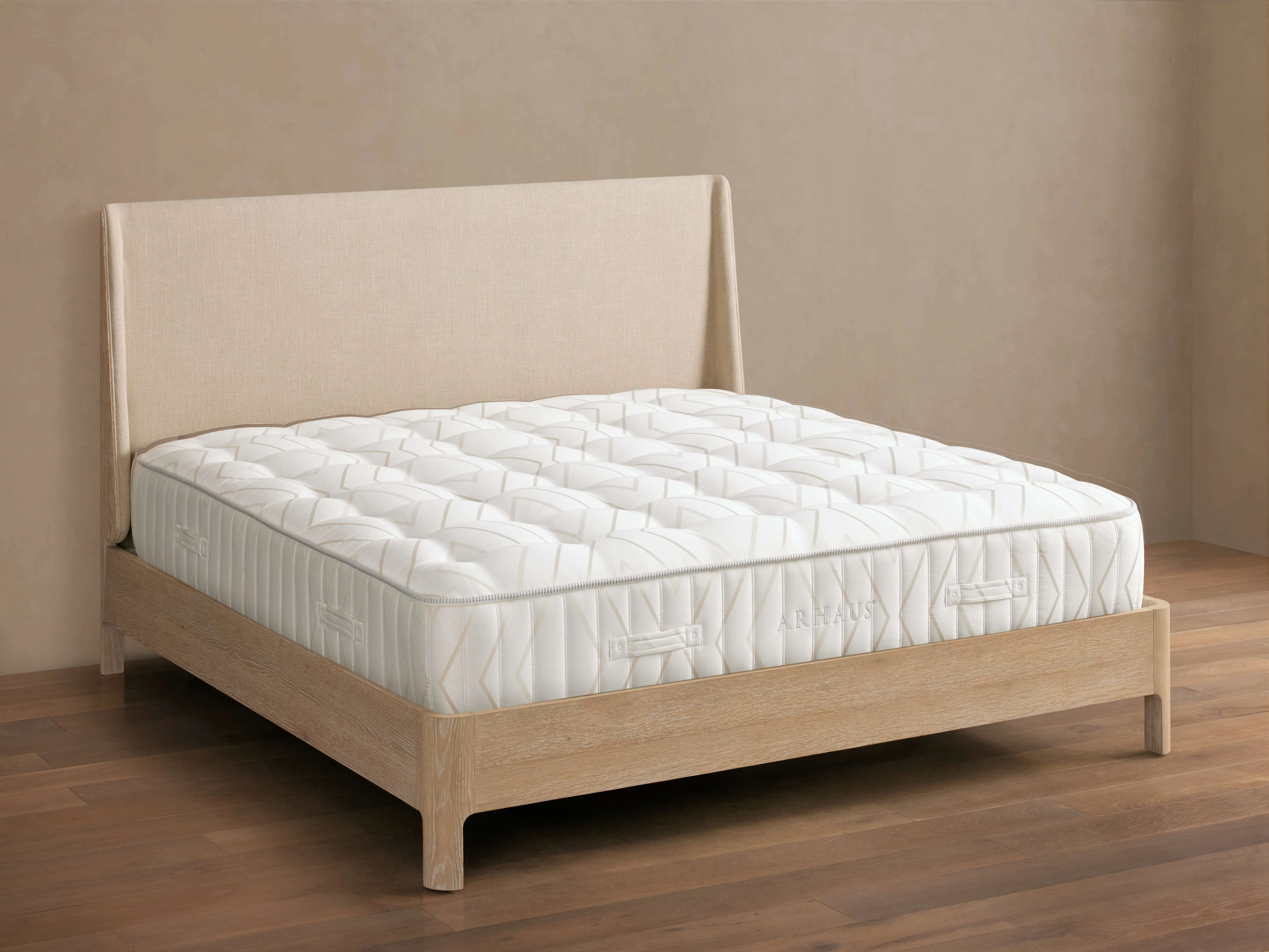 15916-luxury-firm-mattress-1.webp