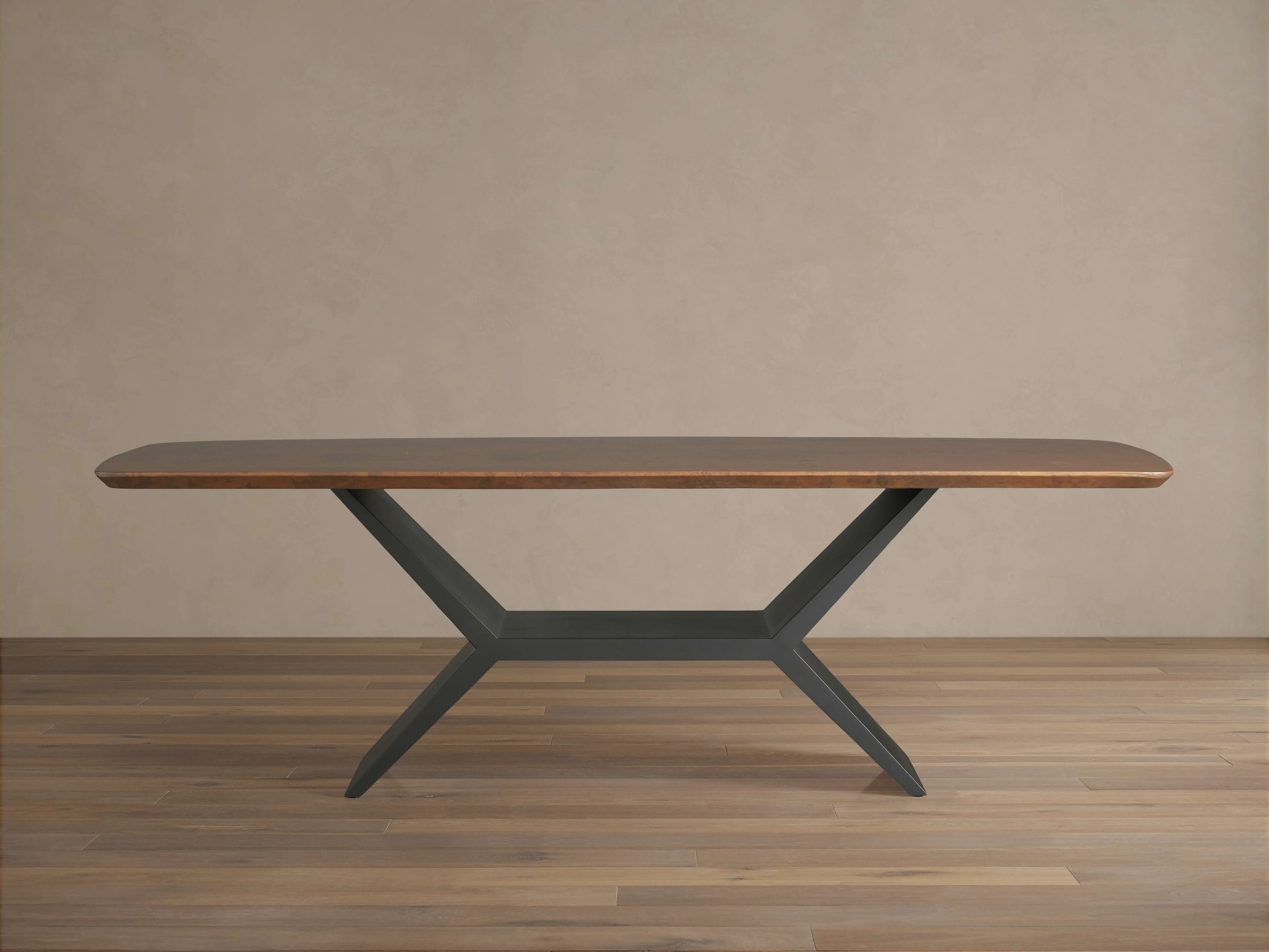16030-terracotta-copper-dining-table-with-vertex-base-1.webp