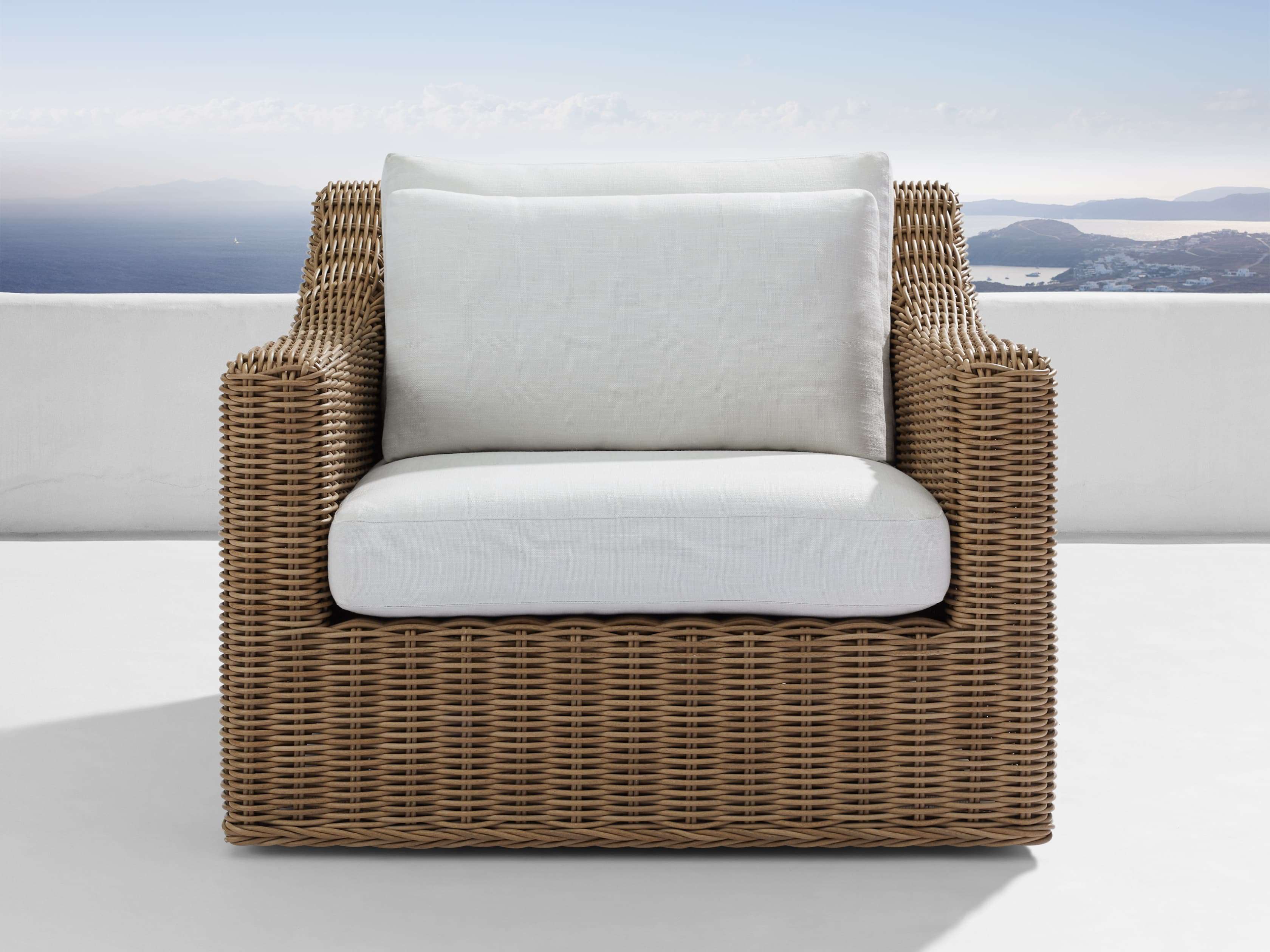Montauk Outdoor Swivel Chair in Starboard Snow