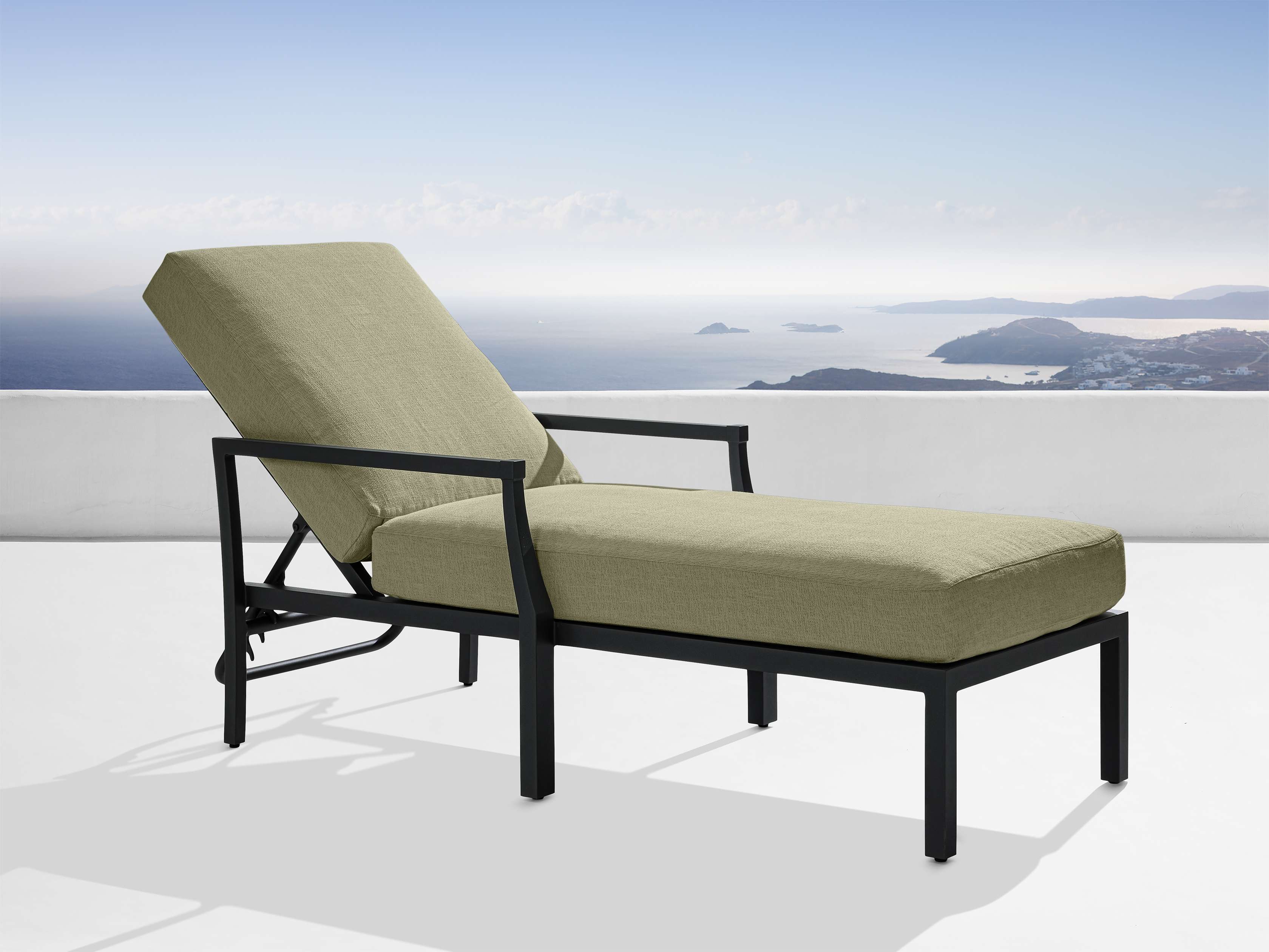 Montego Outdoor Aluminum Chaise in Eden Sage