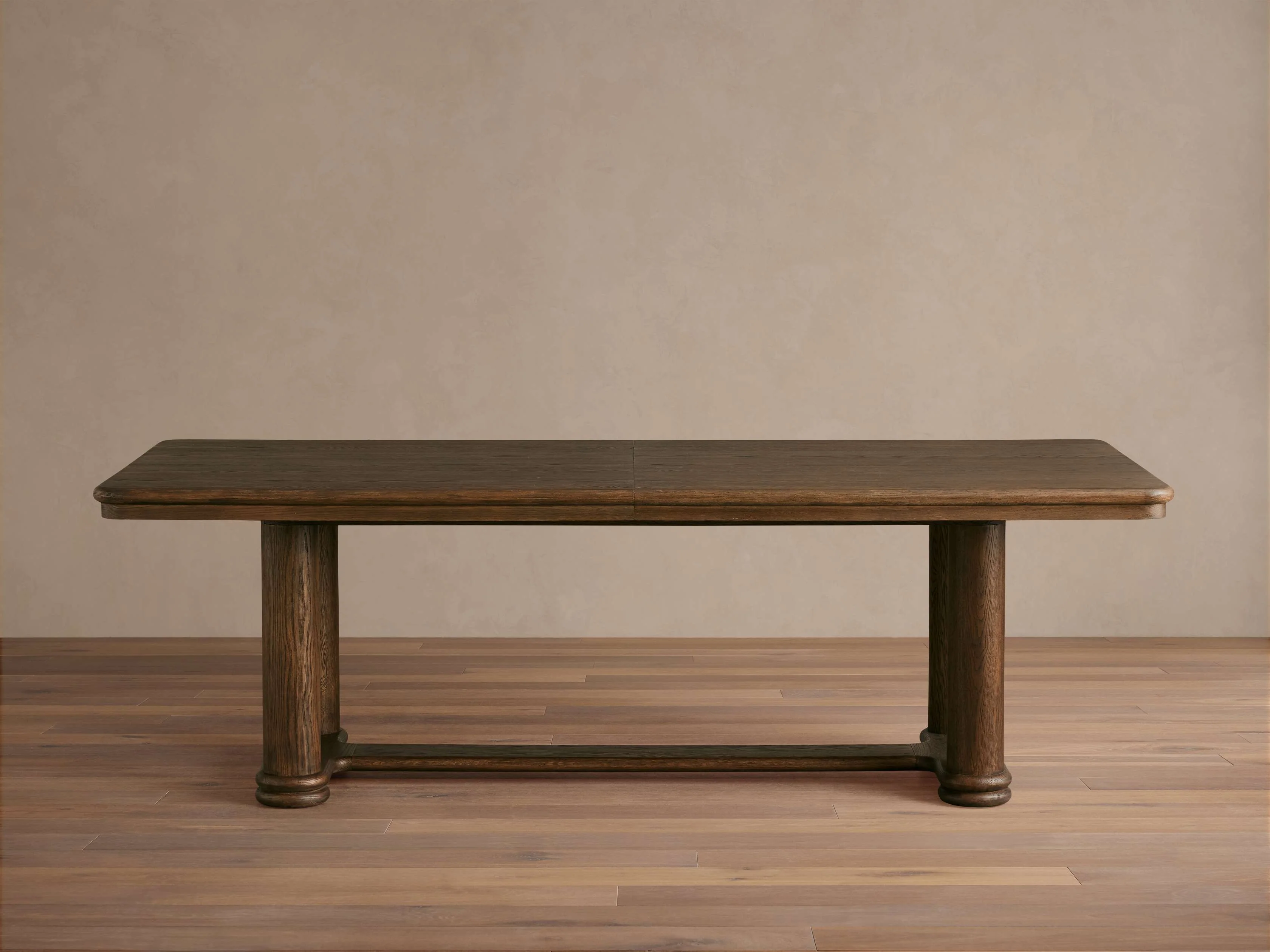 18212-warby-extension-dining-table-1.webp