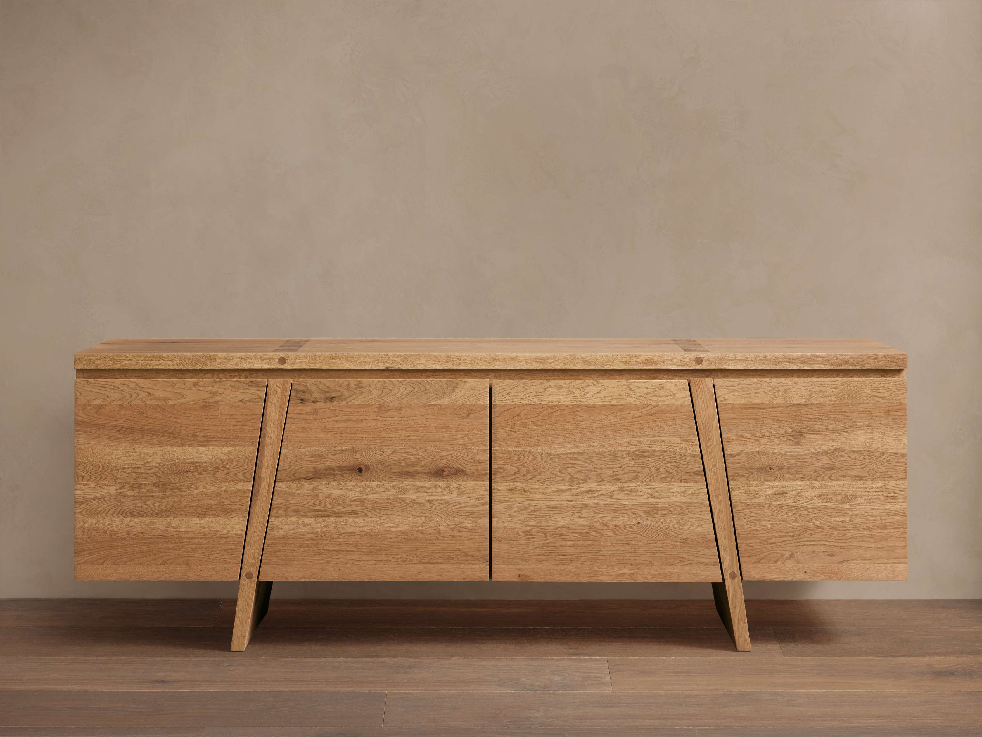 Panta Sideboard