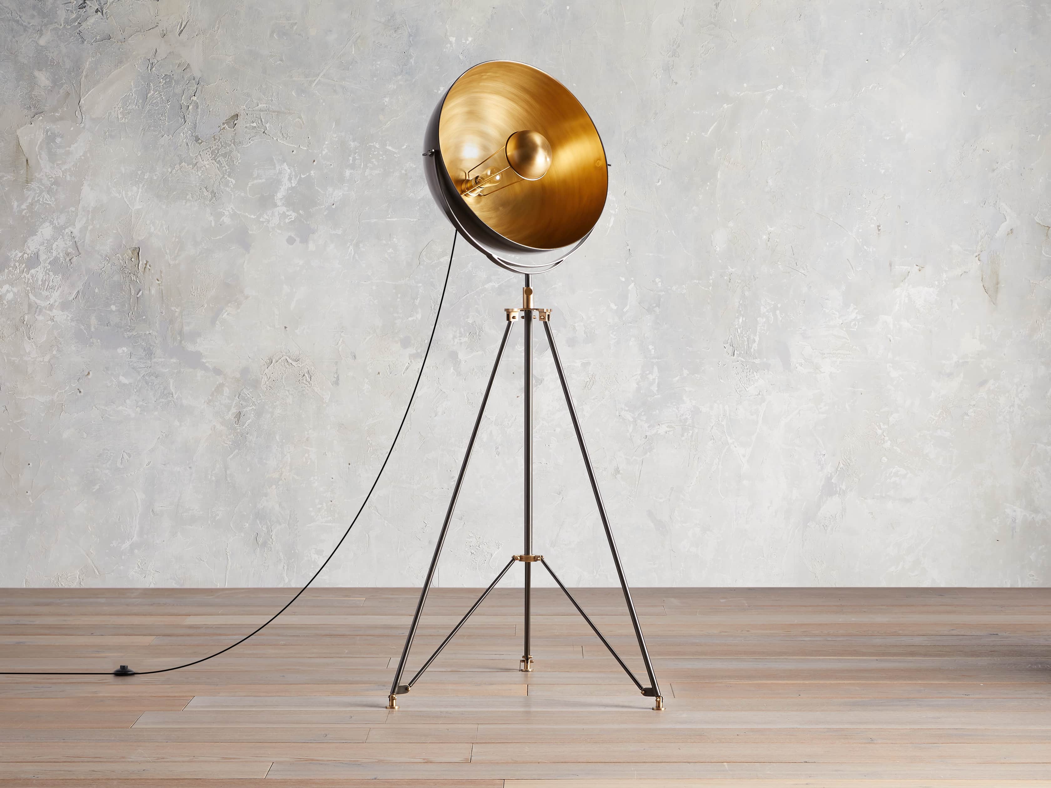 1832-retro-tripod-floor-lamp-1.jpg