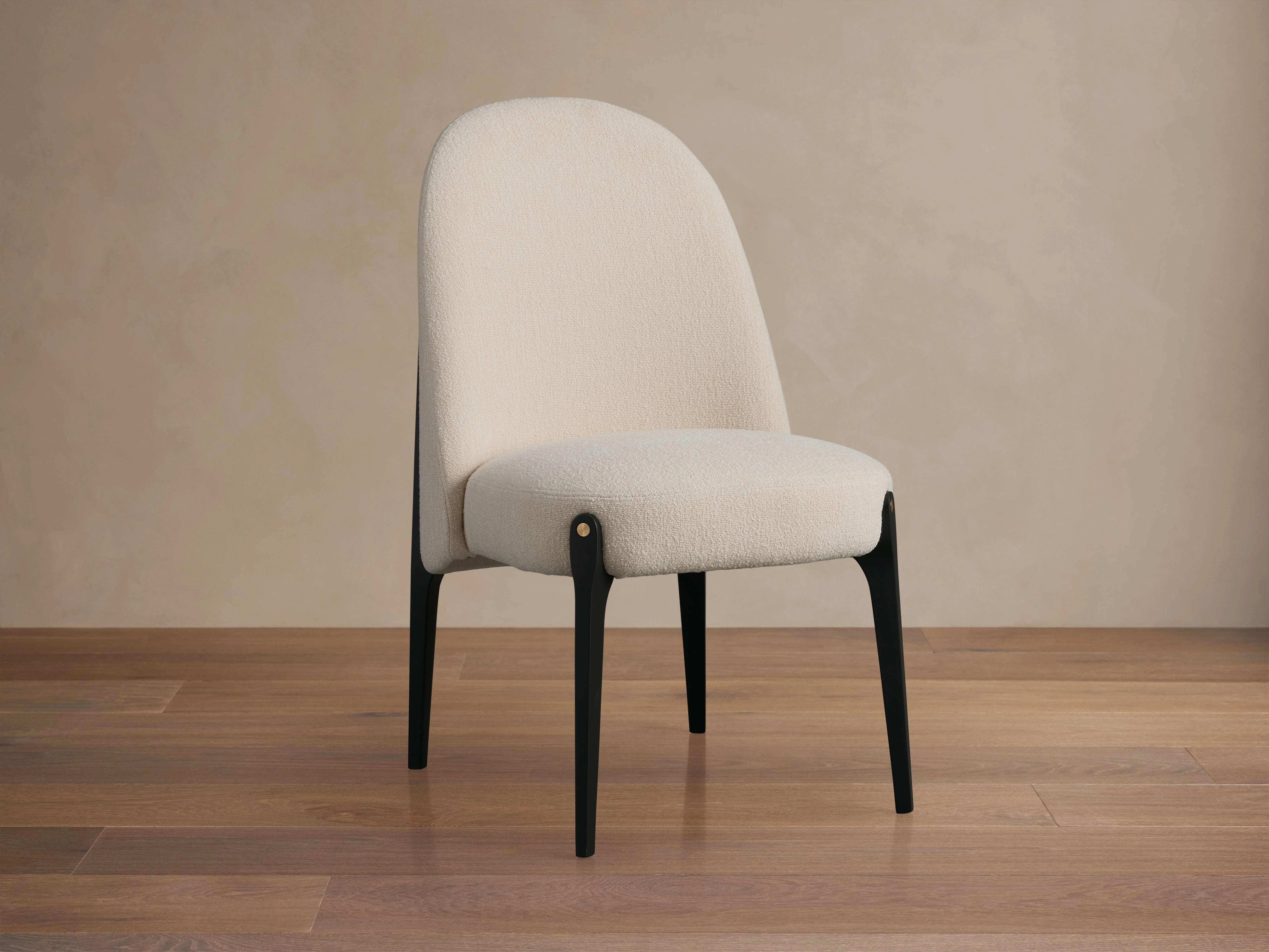 Bottoni Dining Chair