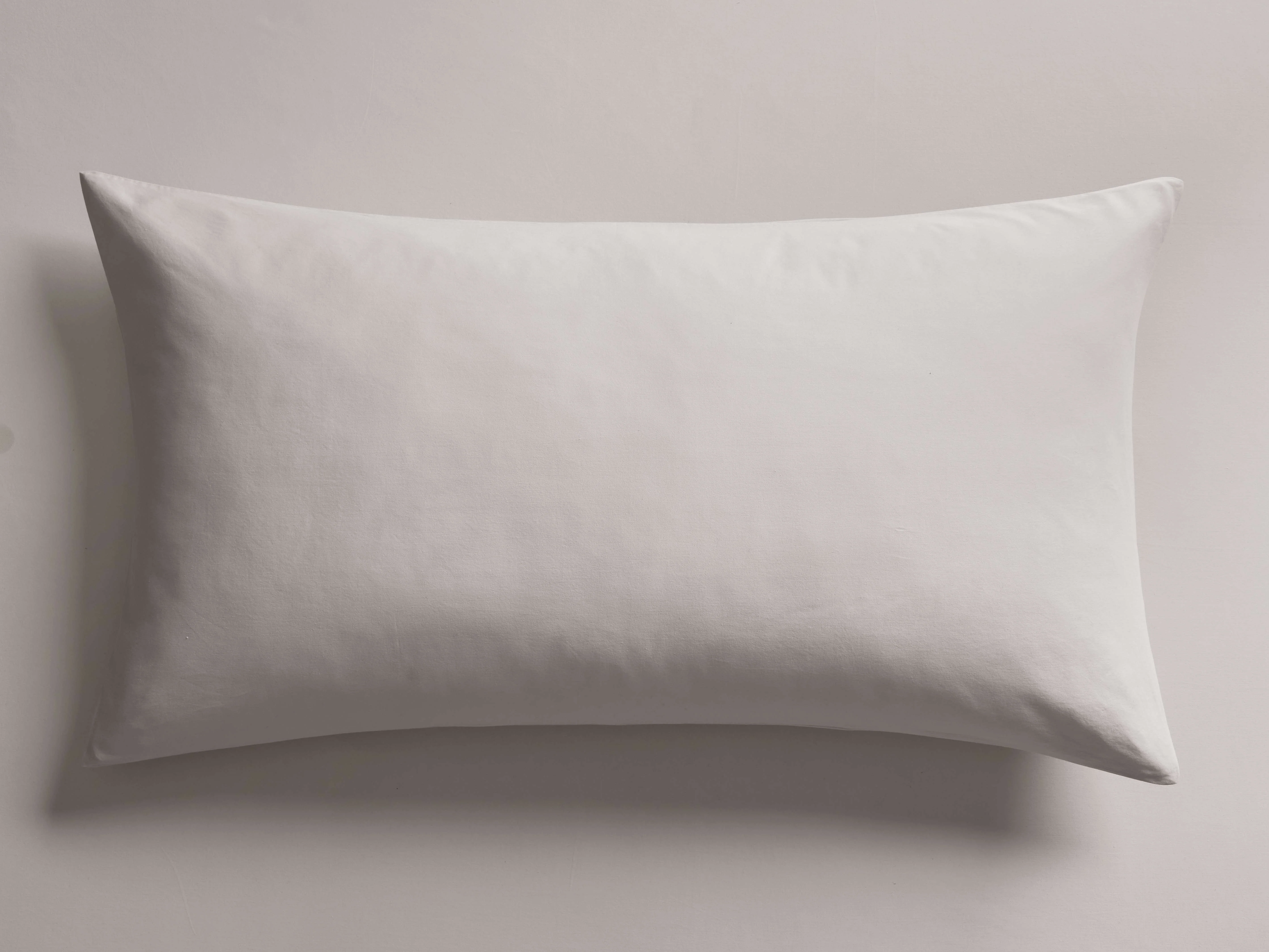 Italian Garment-Dyed Sateen Sham in Natural
