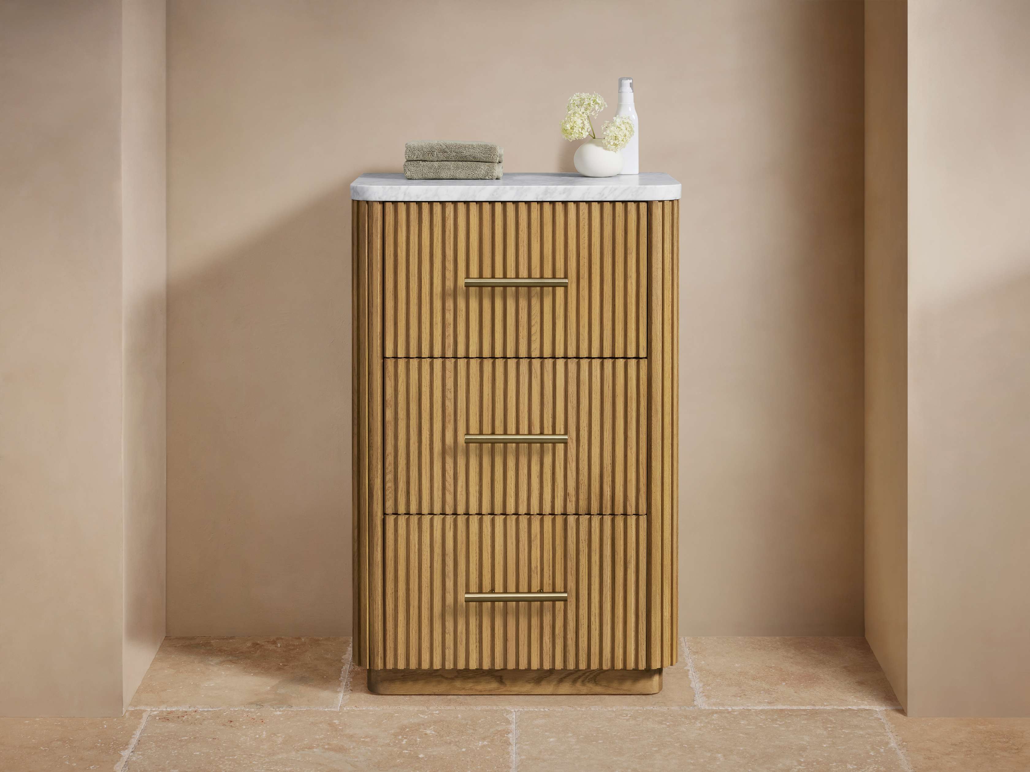 Finnley Short Etagere