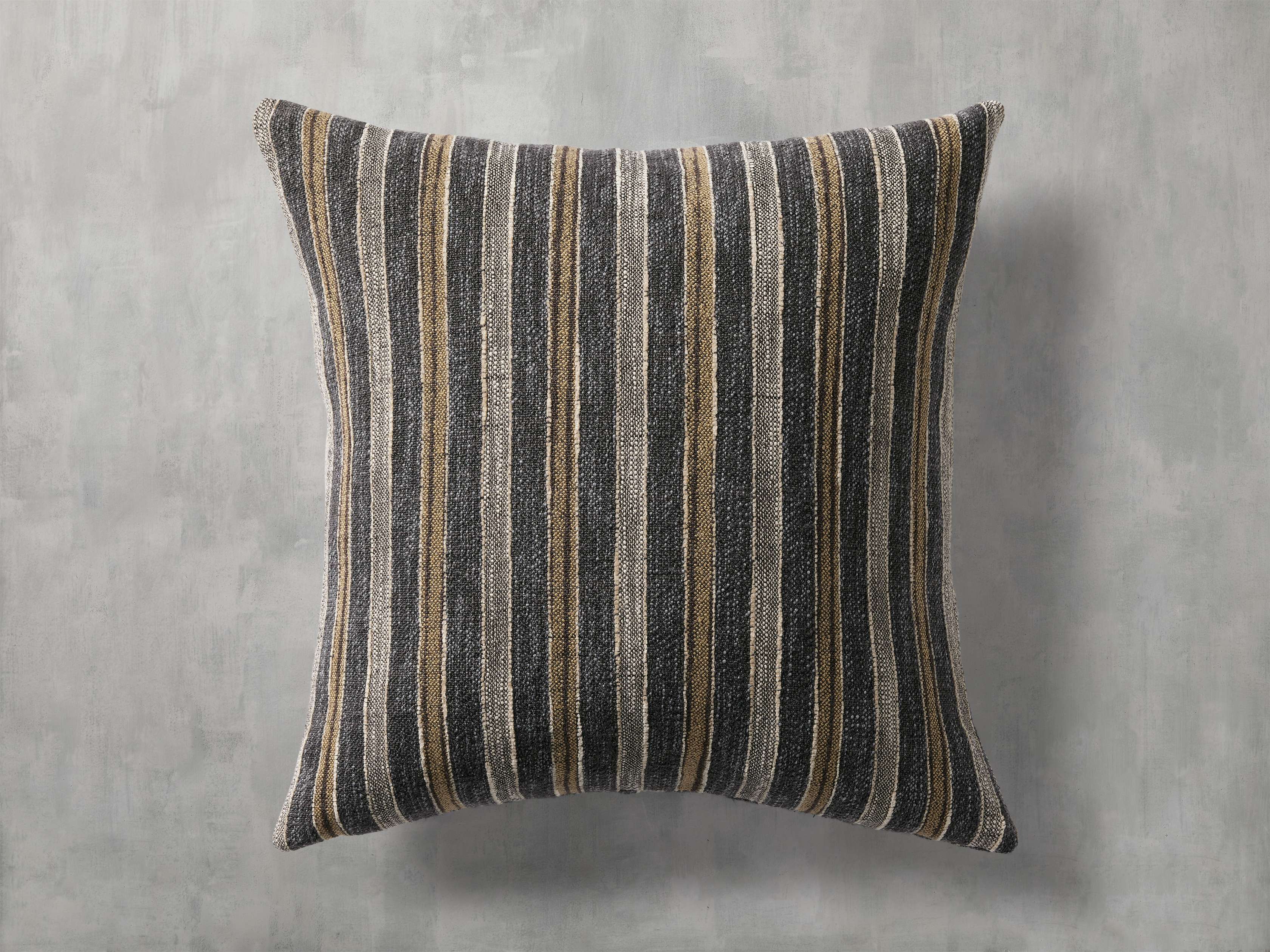 Valla Pillow 1 19896-valla-pillow-1.jpg
