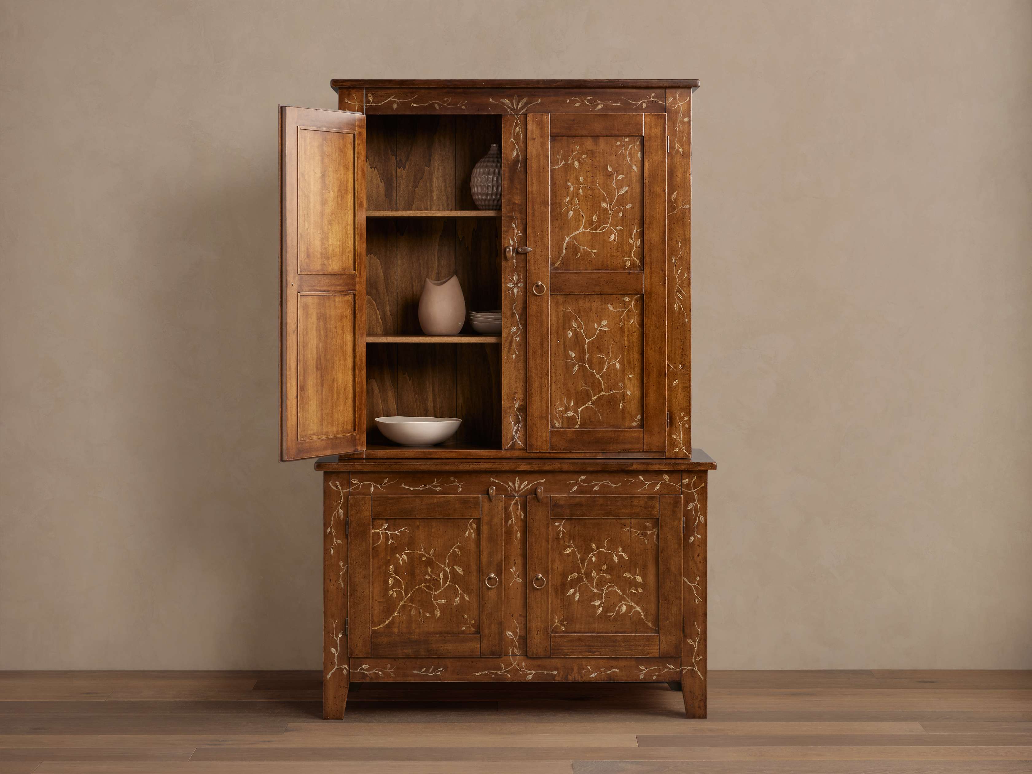 Stefania Cabinet