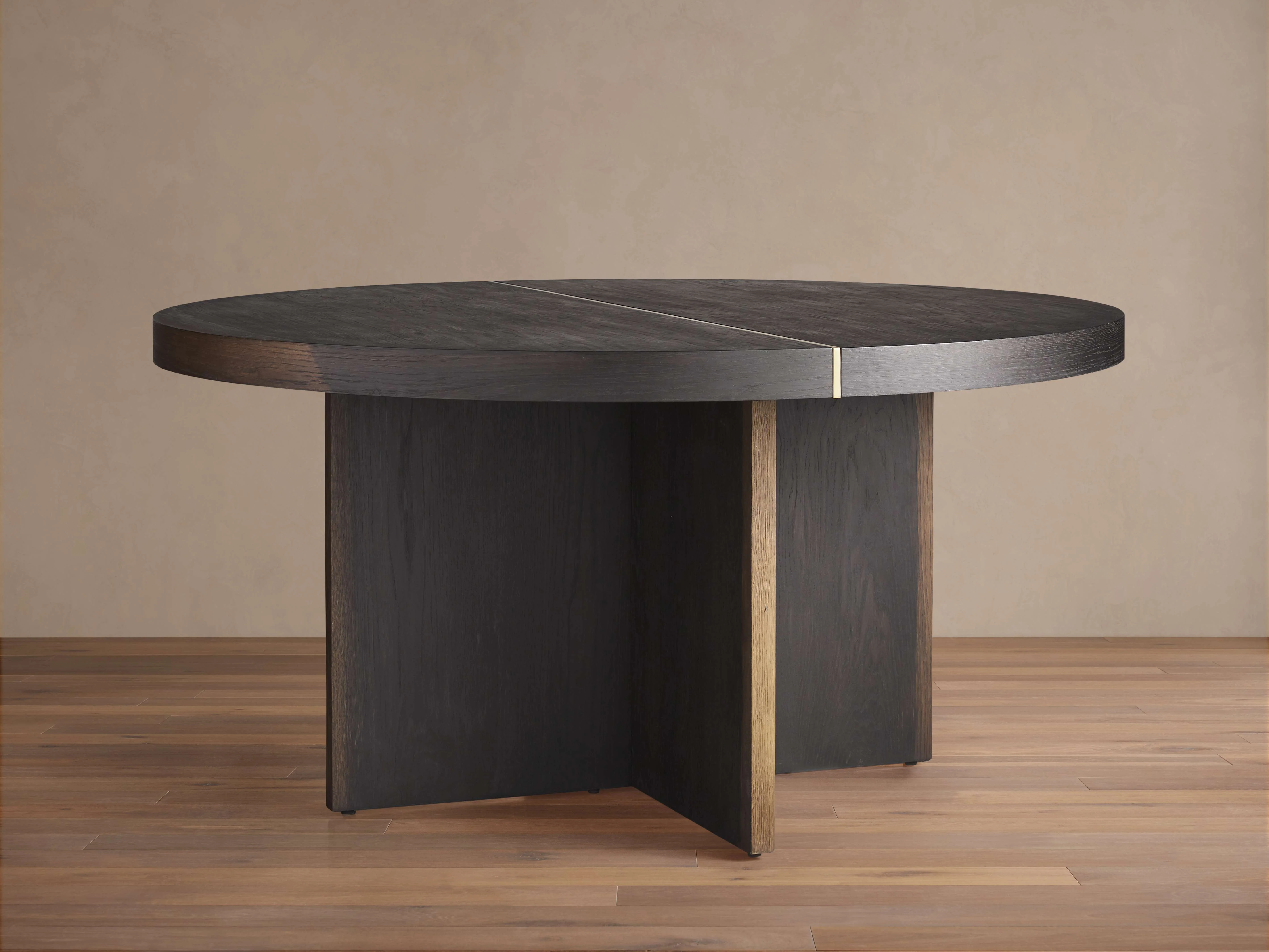 2242-mihaela-round-dining-table-1.webp