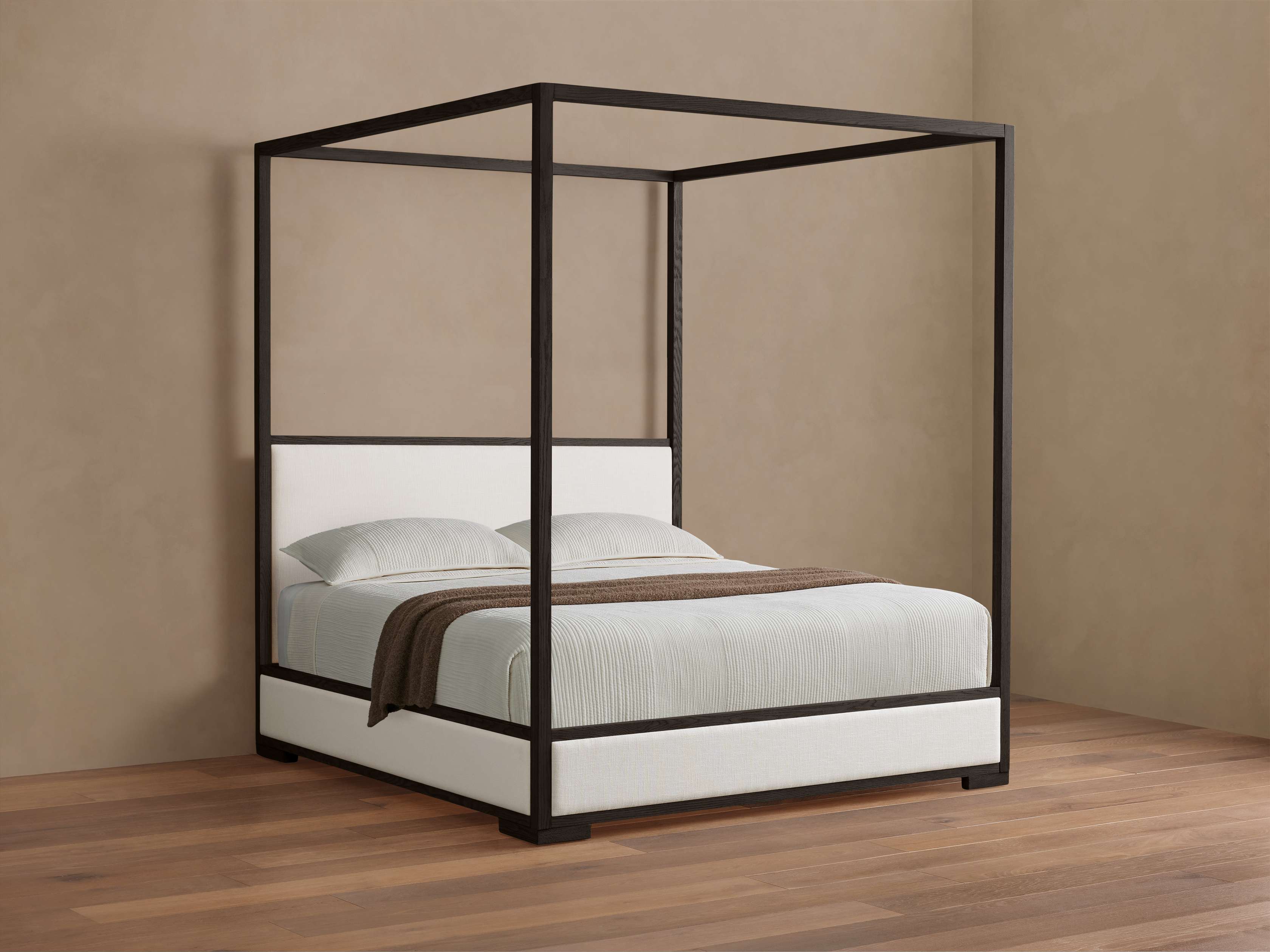 Darien Canopy Bed