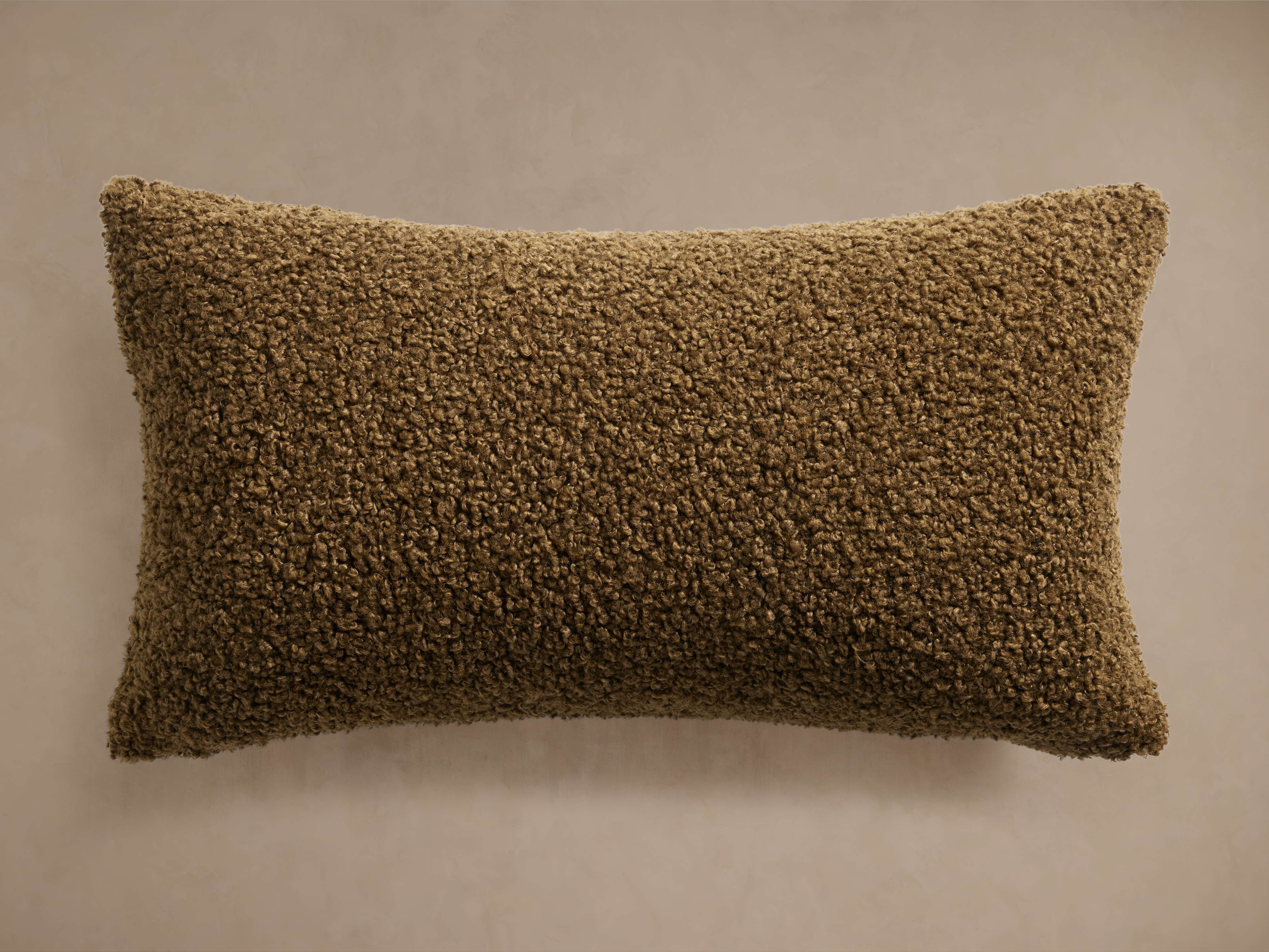 2614-faux-sherpa-lumbar-pillow-cover-1.jpg