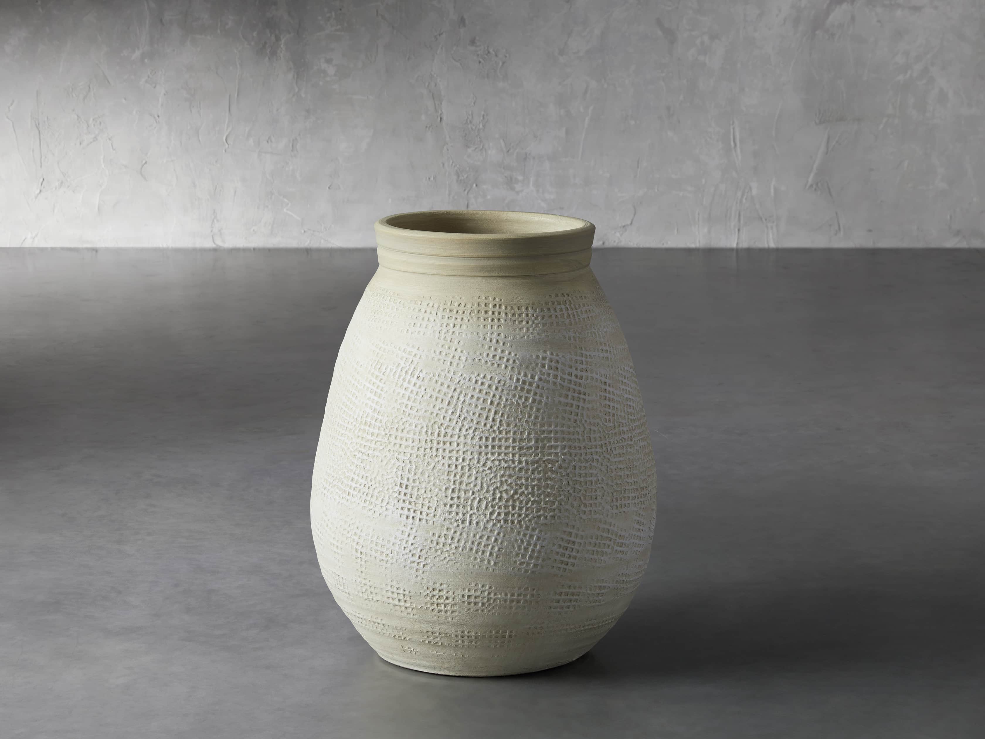 Nimos Vessel