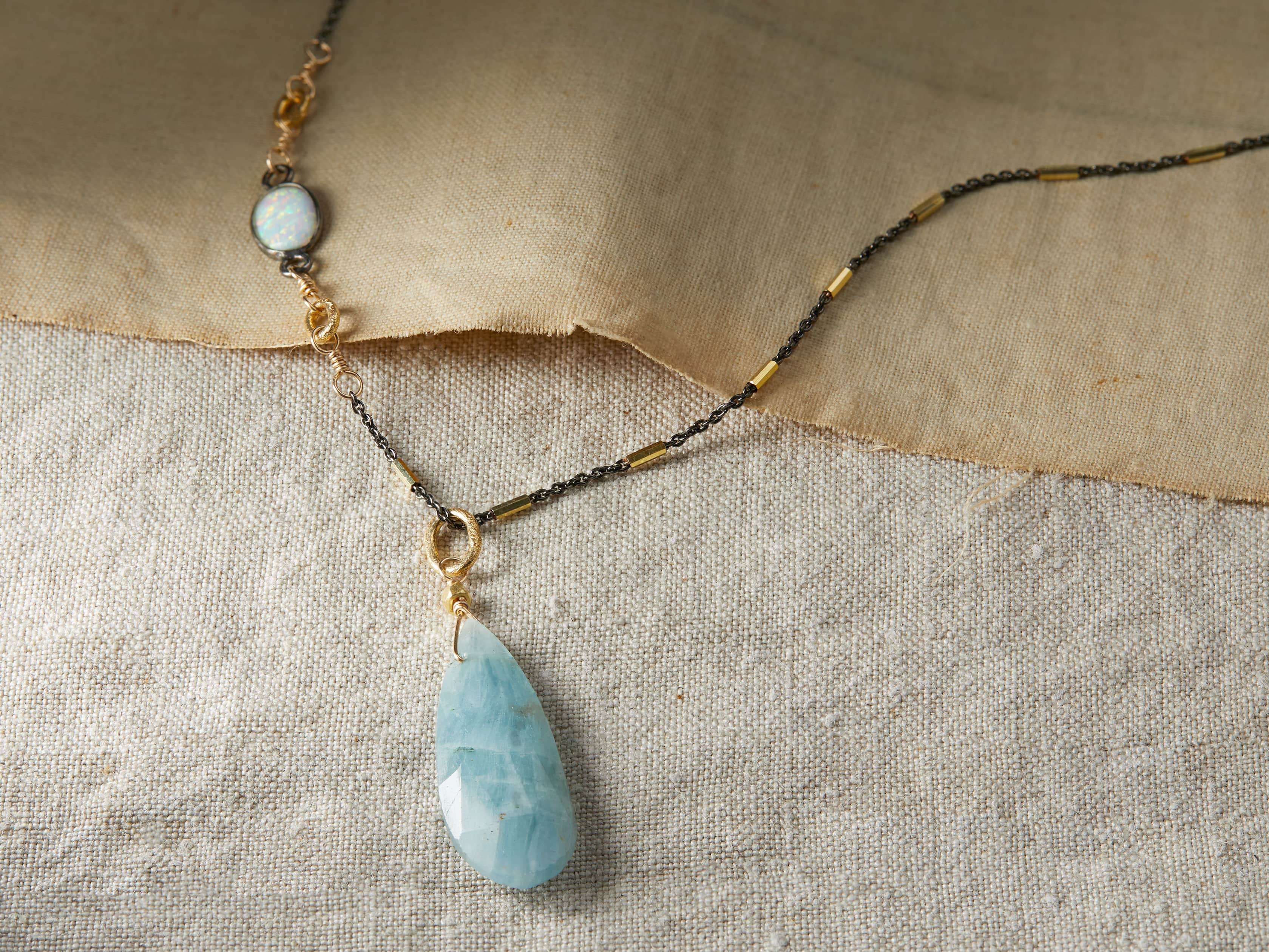3652-devyn-necklace-1.jpg