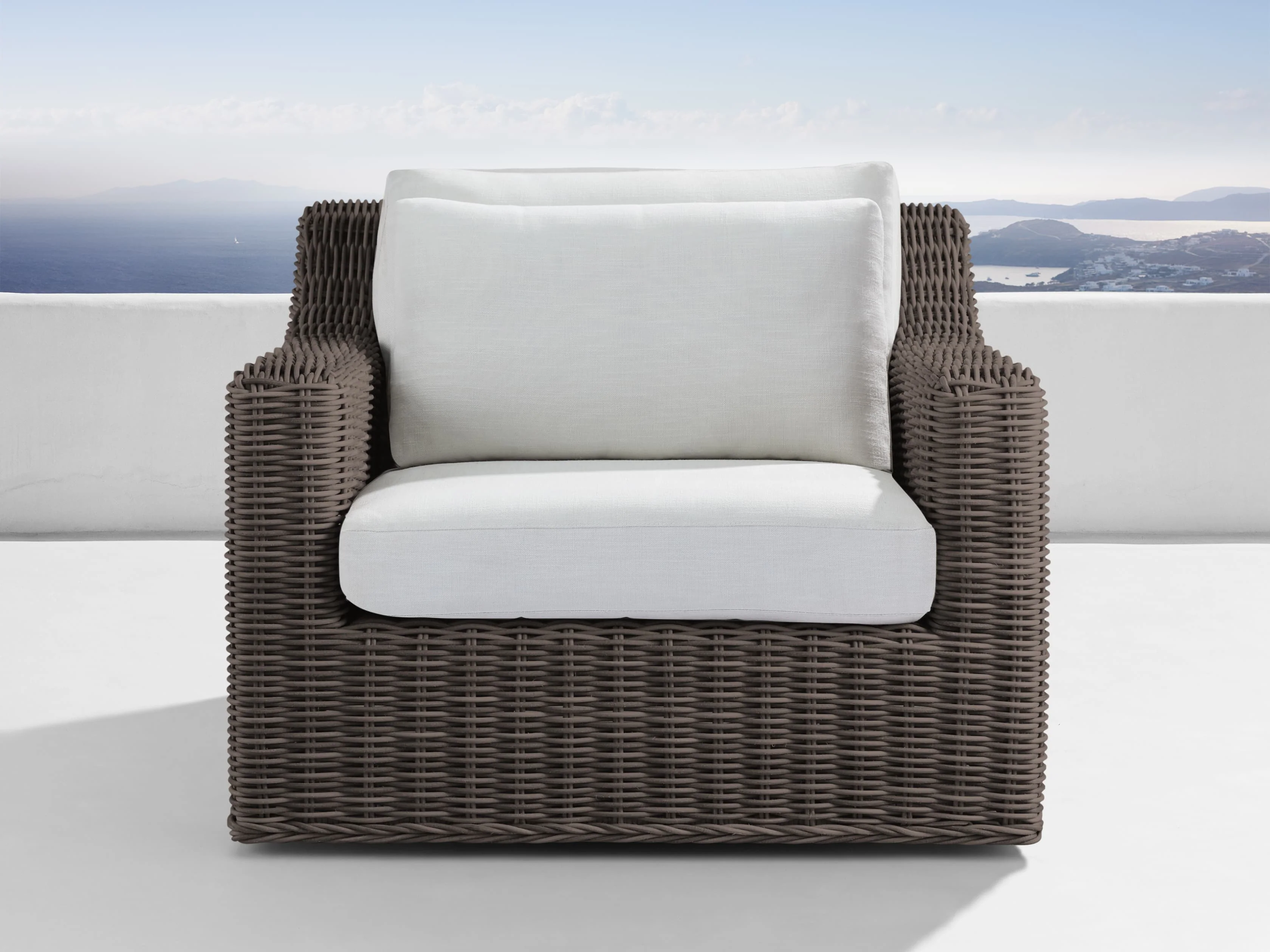 Montauk Outdoor Swivel Chair in Dry Bark