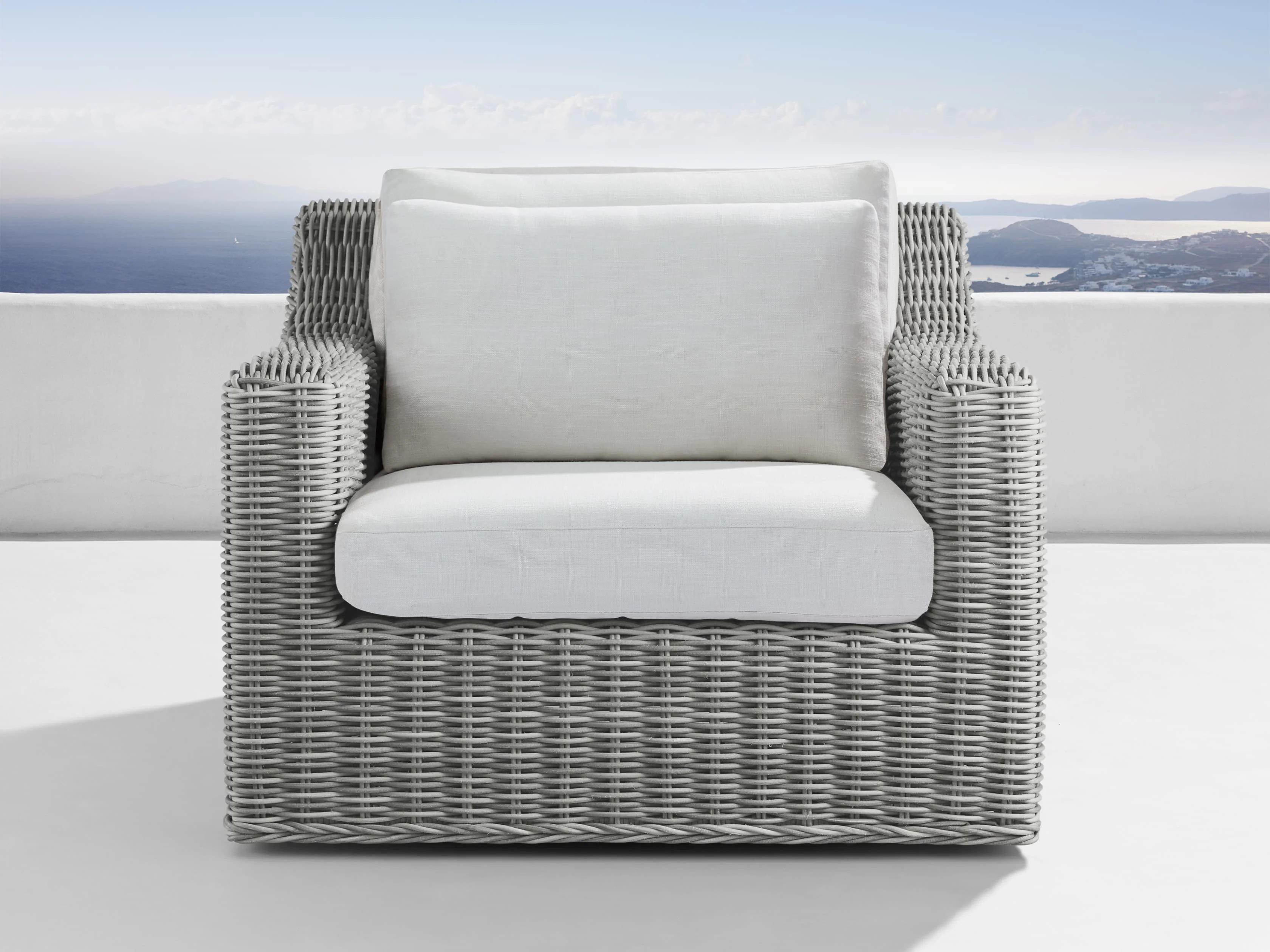 Montauk Outdoor Swivel Chair in Vista Grey DNU