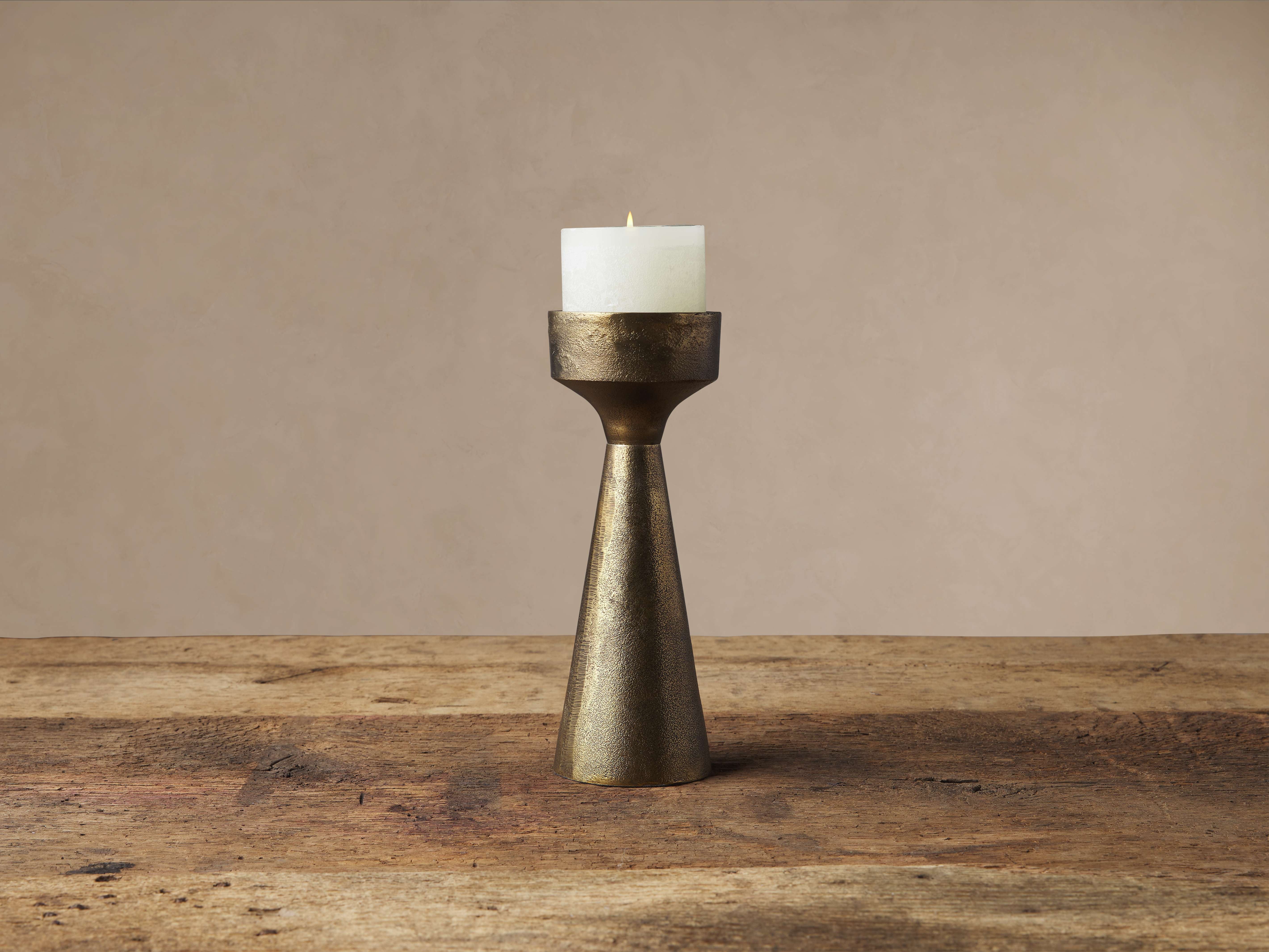4257-ren-pillar-holder-1.jpg