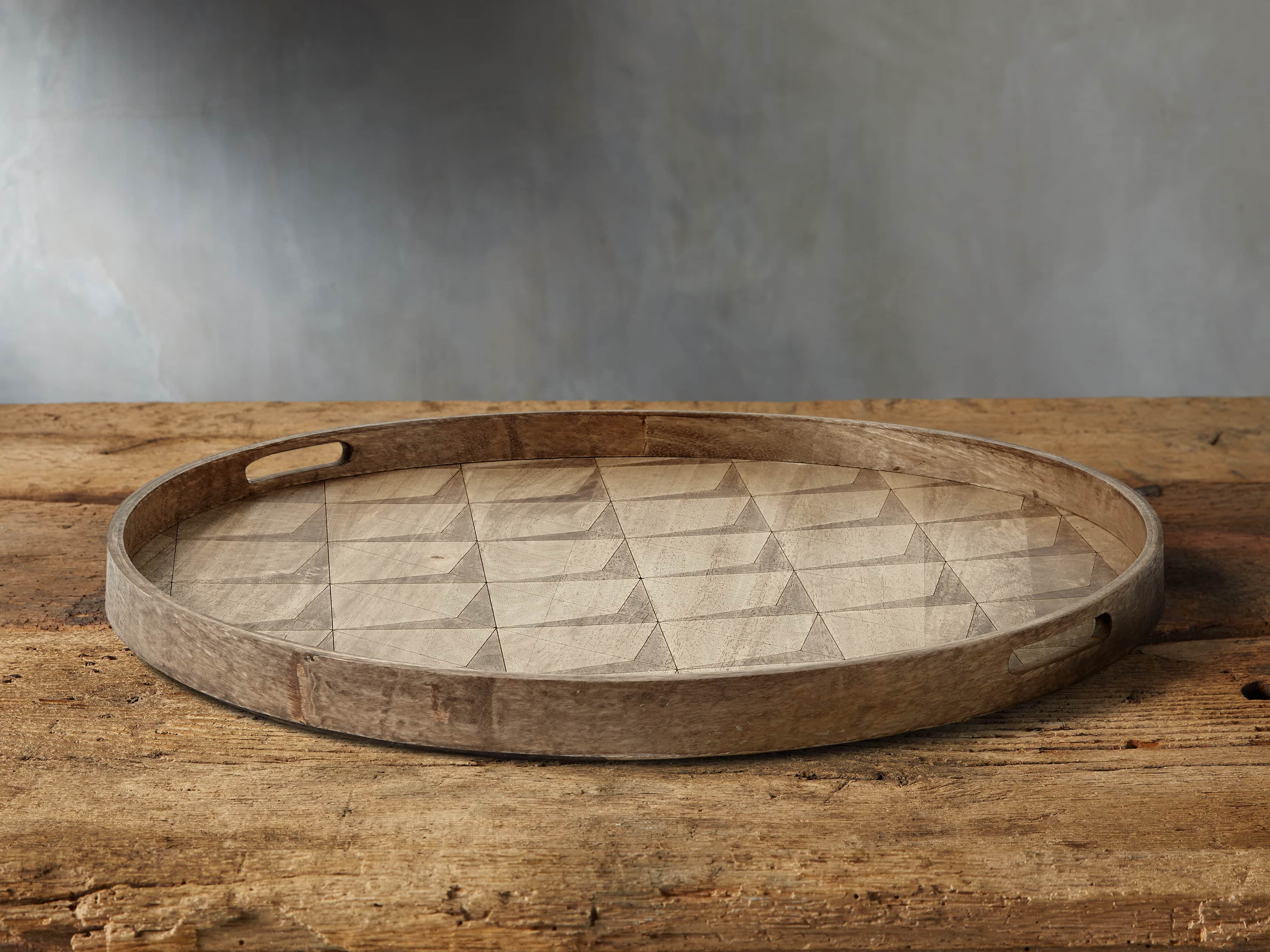 435-granada-round-tray-1.jpg