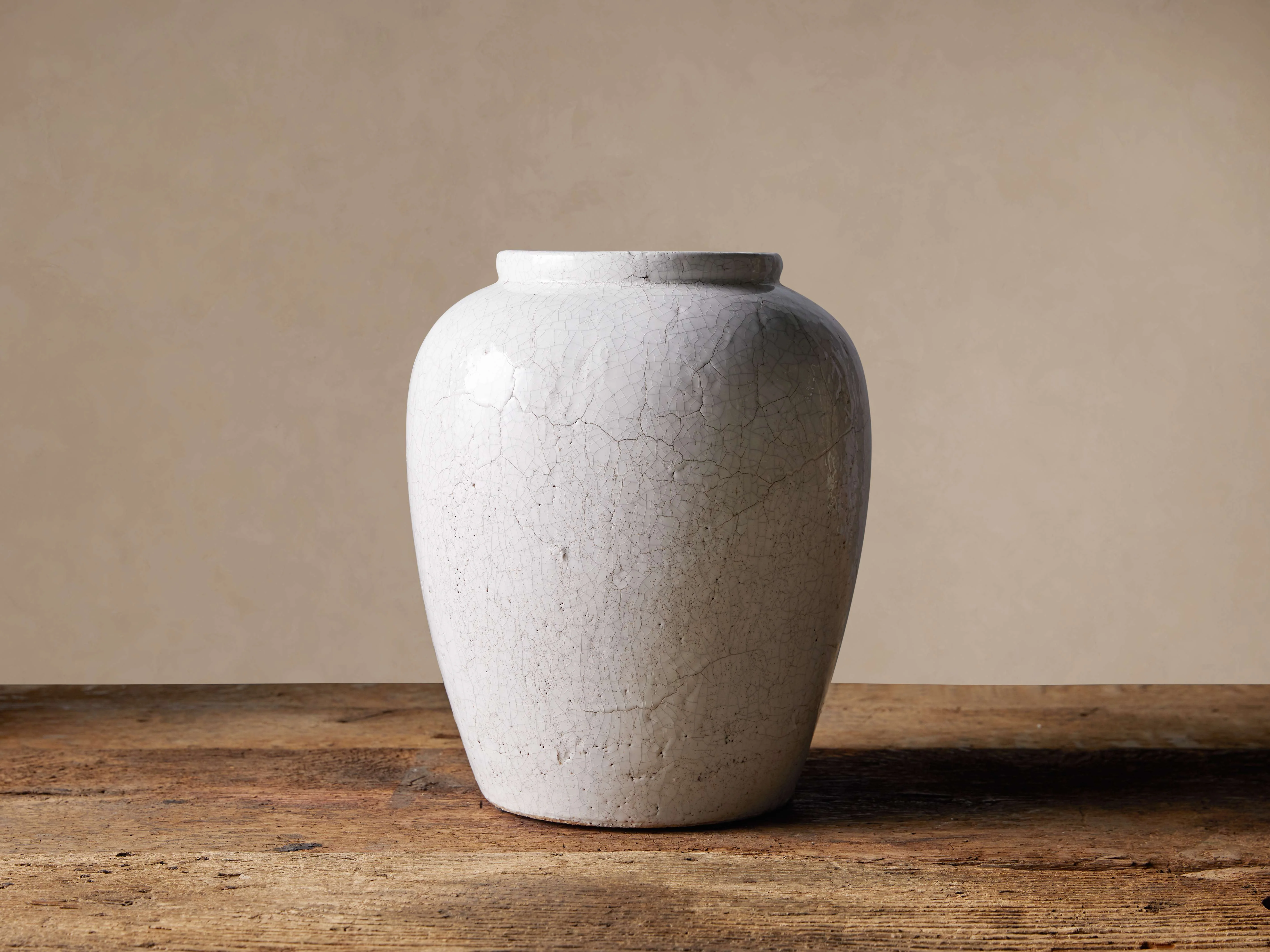 Santorini Urn in White