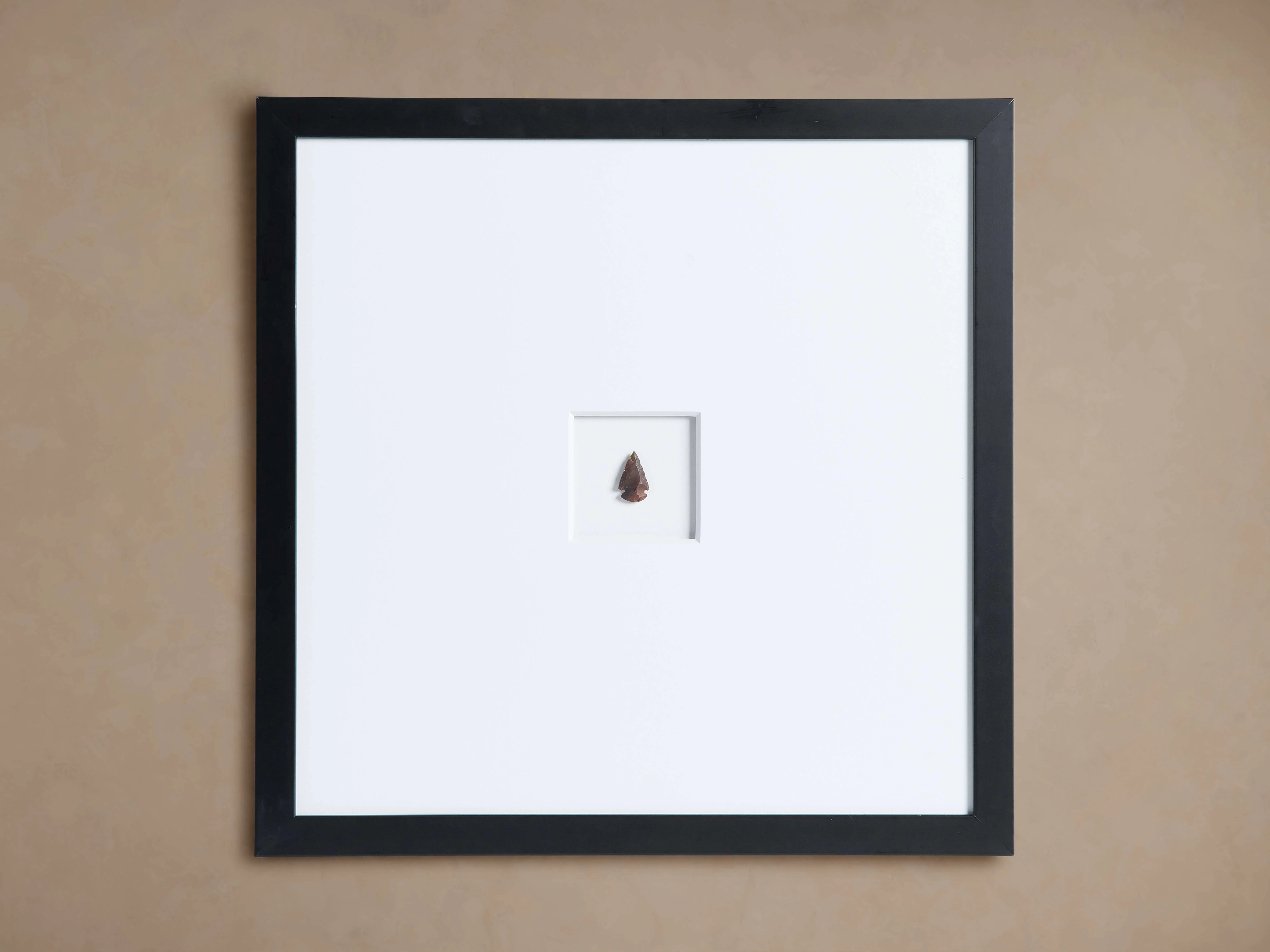 4722-arrowheads-shadow-box-v-1.webp