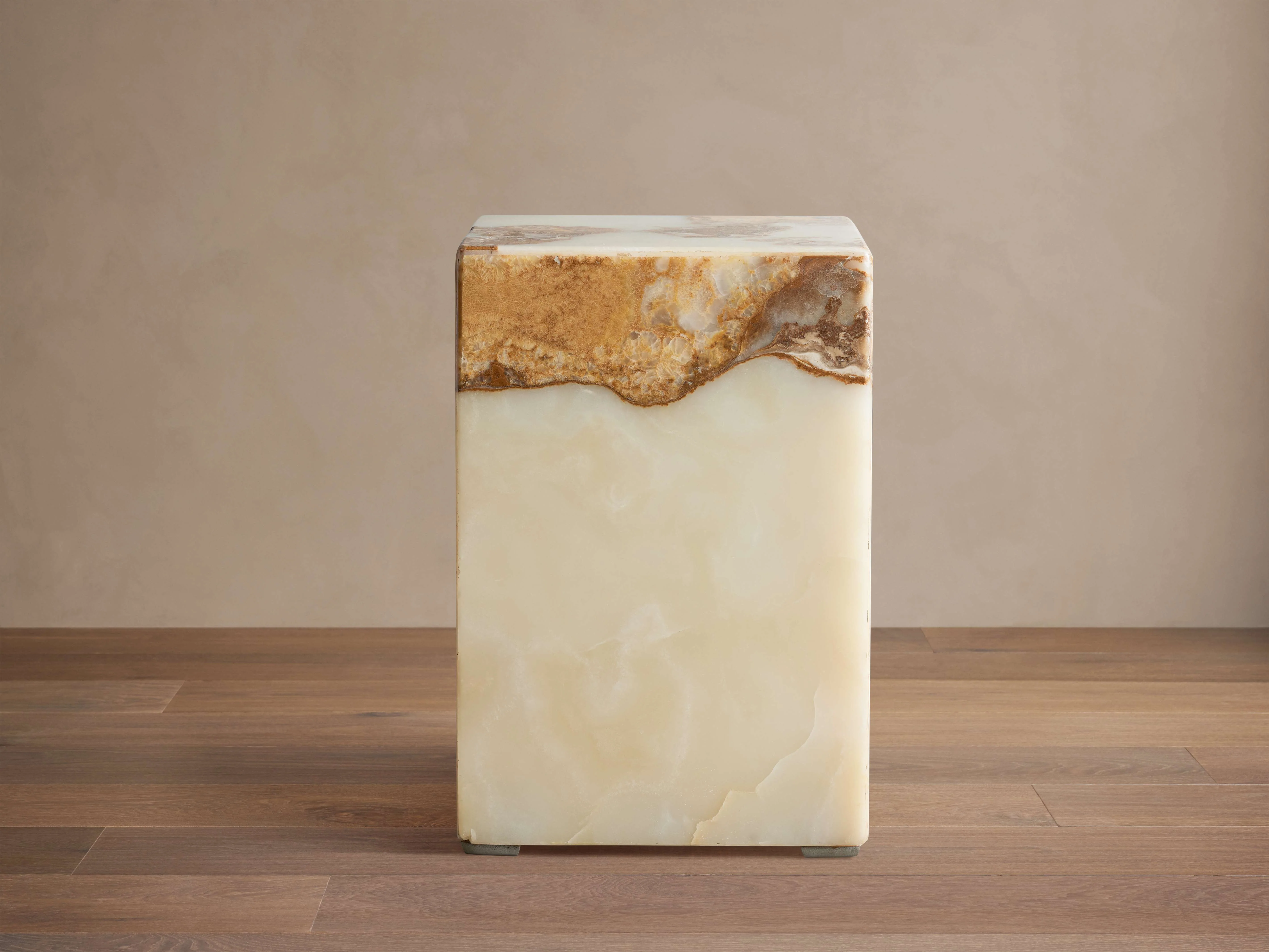 Rust Onyx Stool