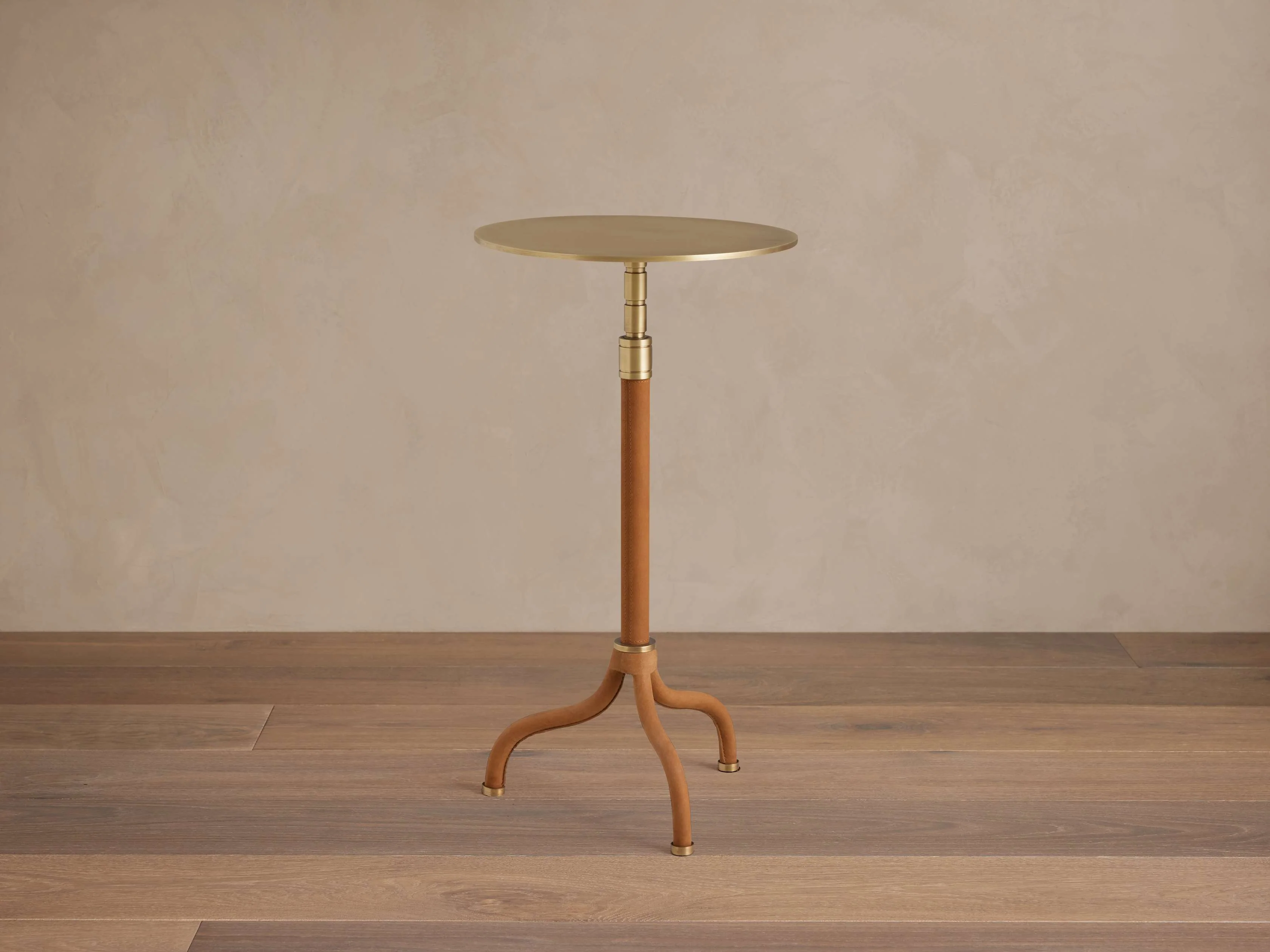 5060-ferdinand-leather-martini-table-1.webp