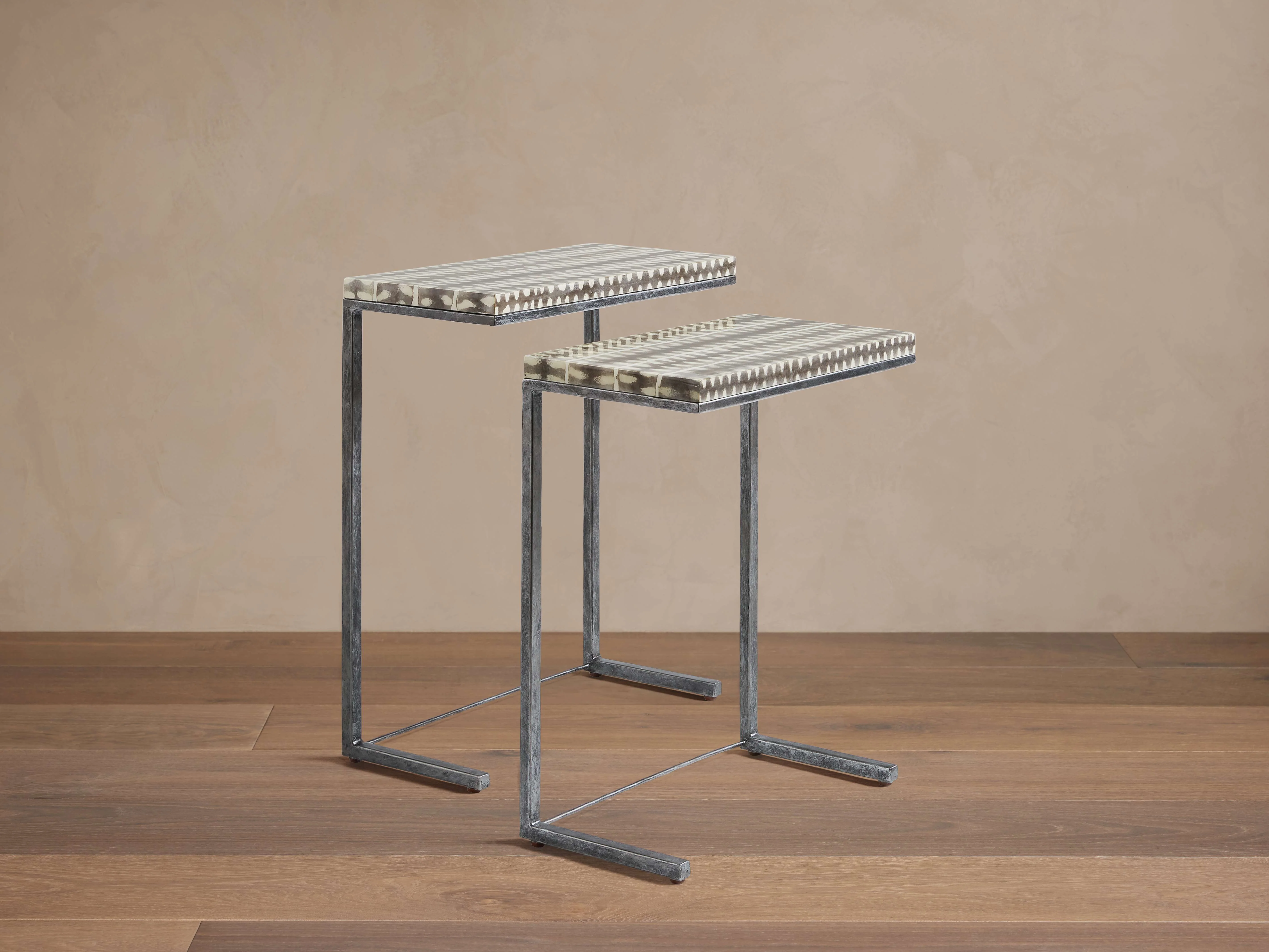 Thea Nesting End Tables (Set of 2)