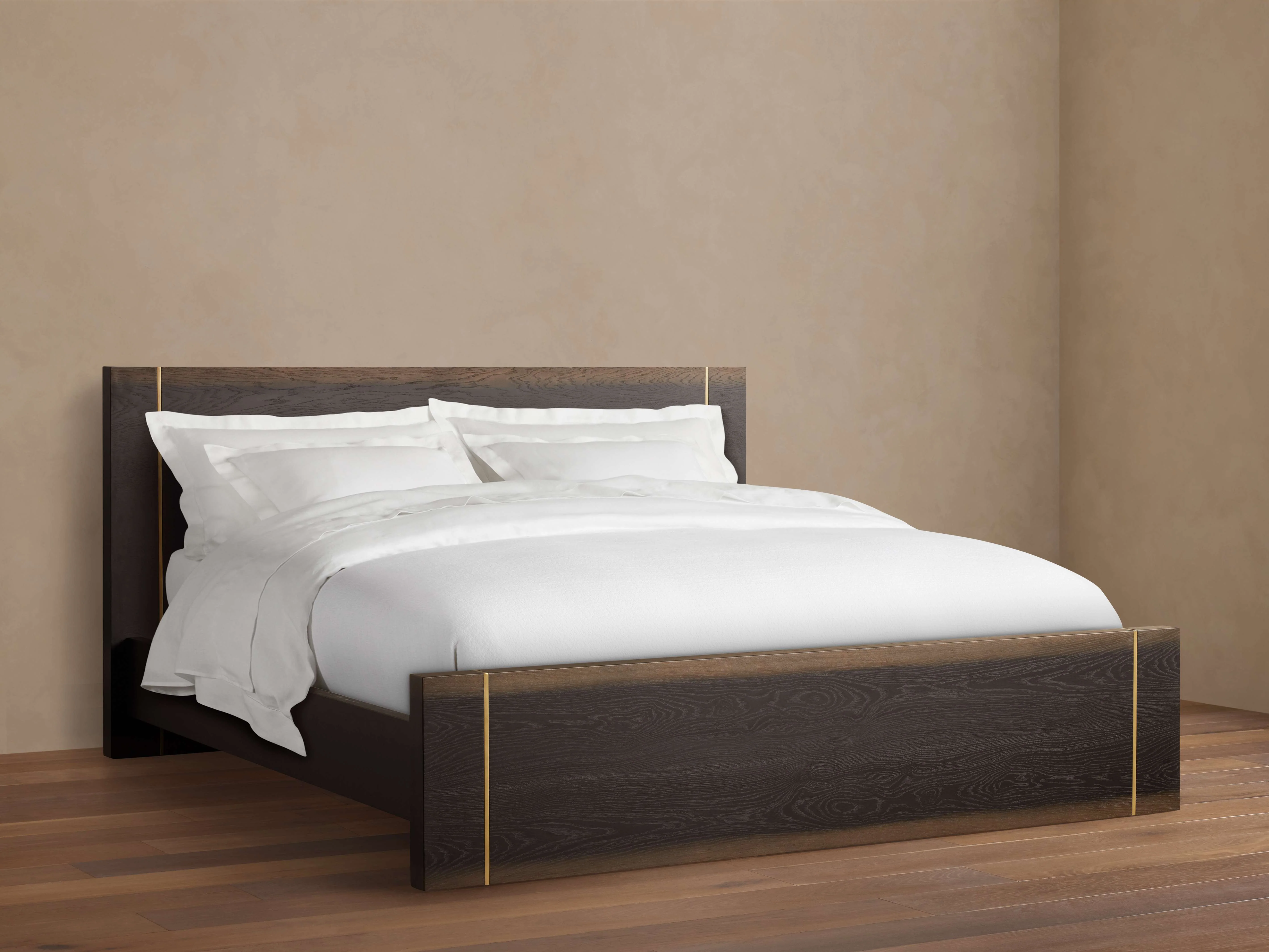 Mihaela Bed