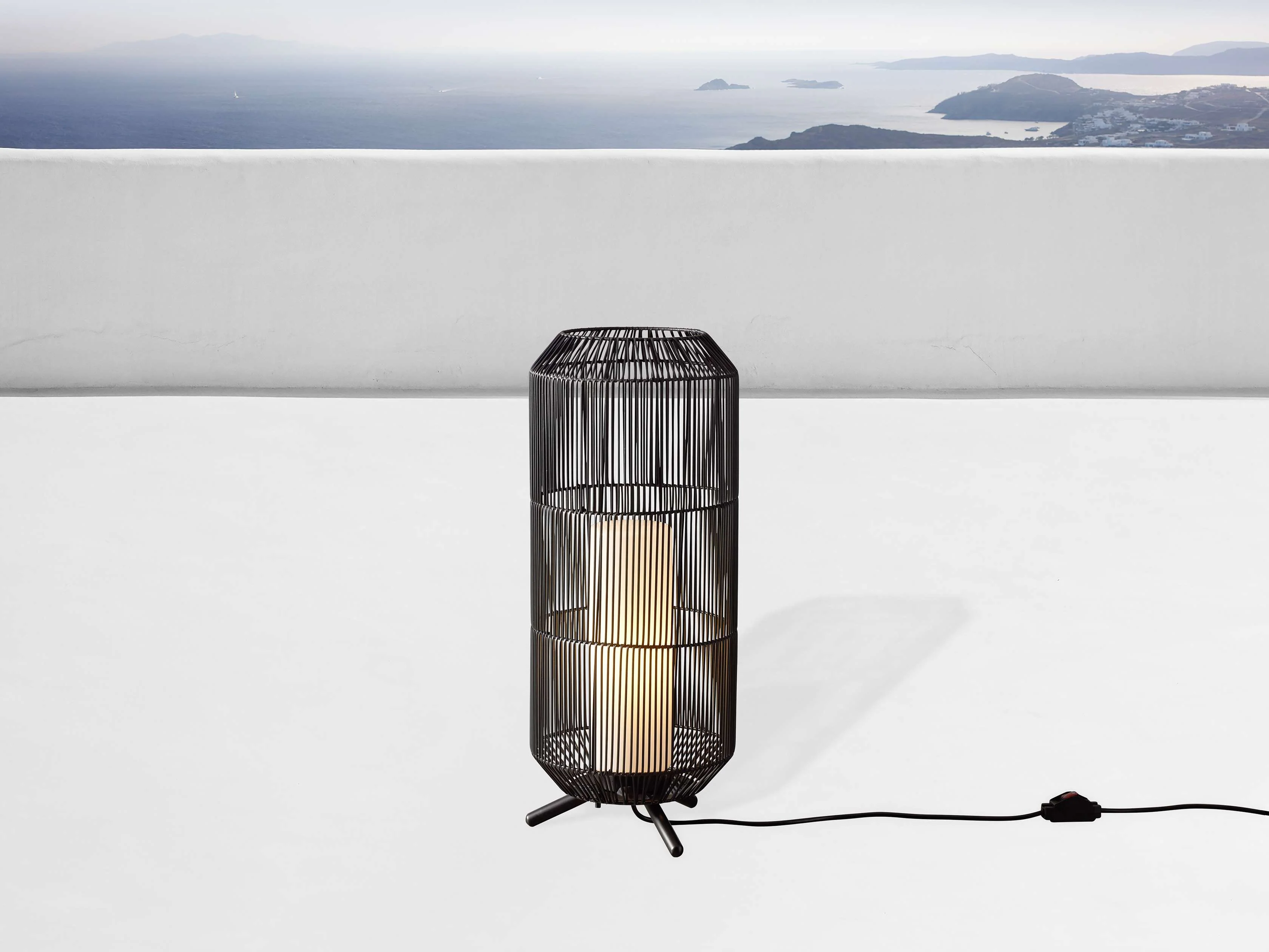 6006-mesa-outdoor-portable-lantern-1.webp