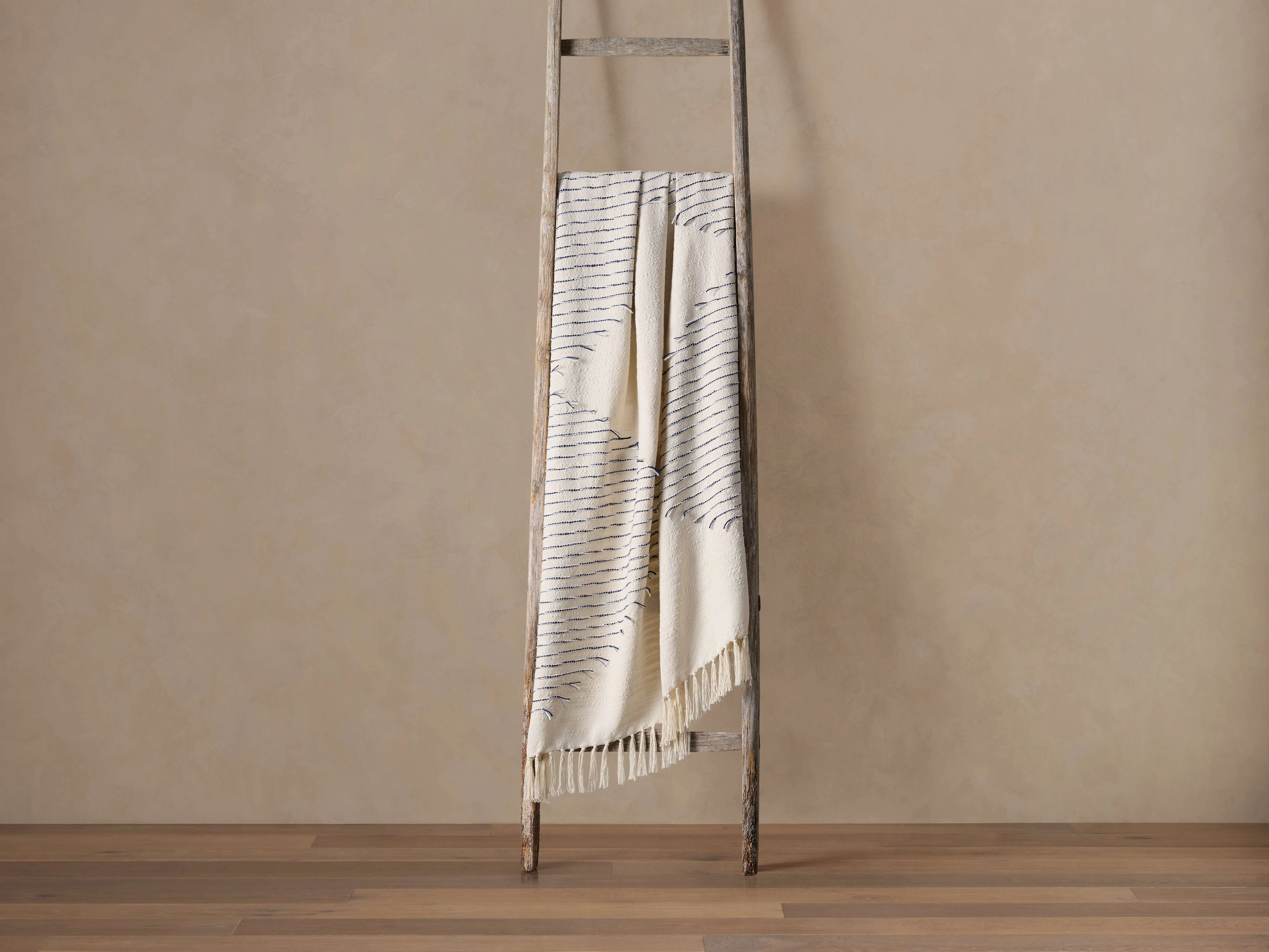 6085-centros-outdoor-throw-blanket-1.webp