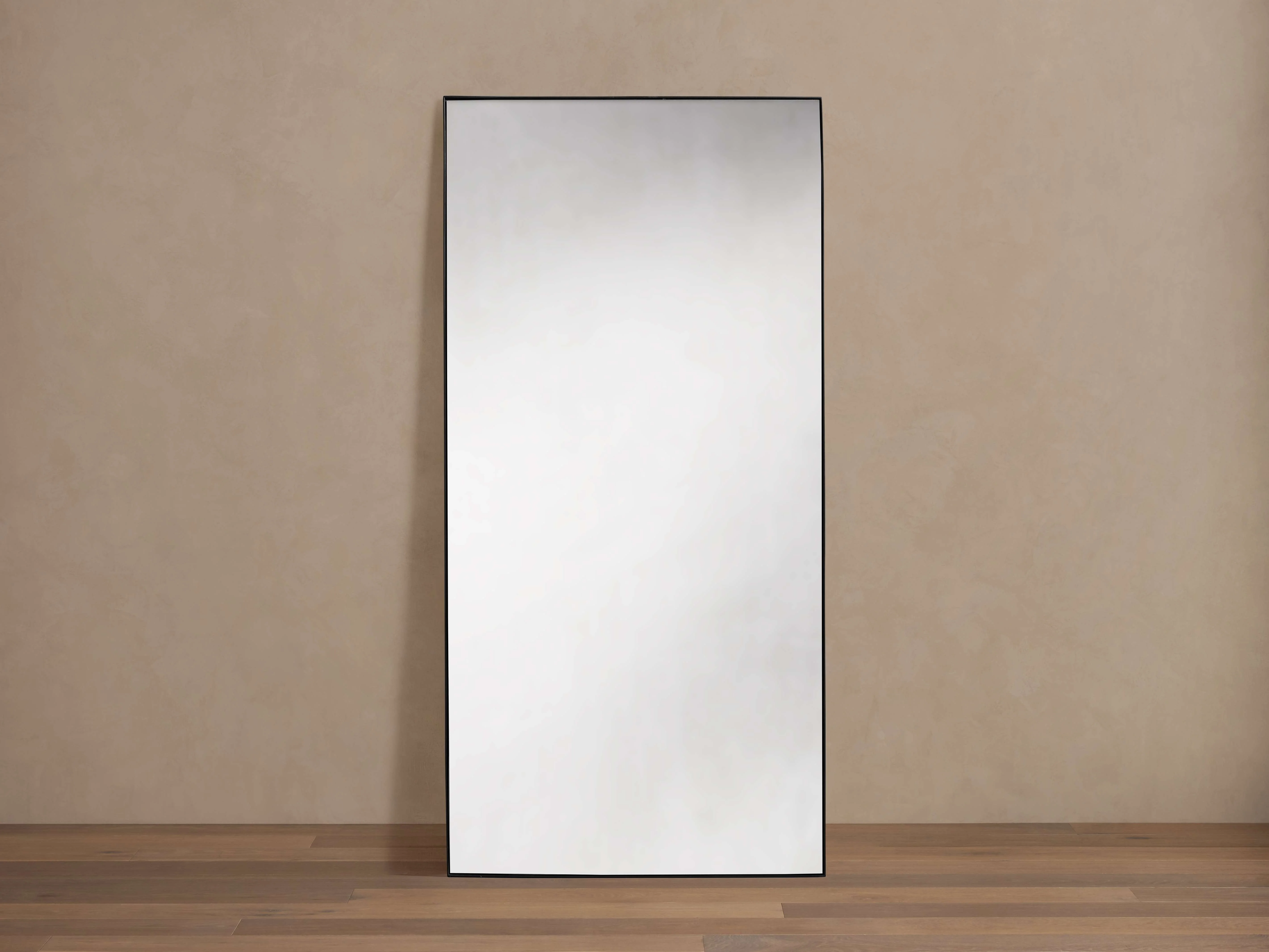 Lira Floor Mirror