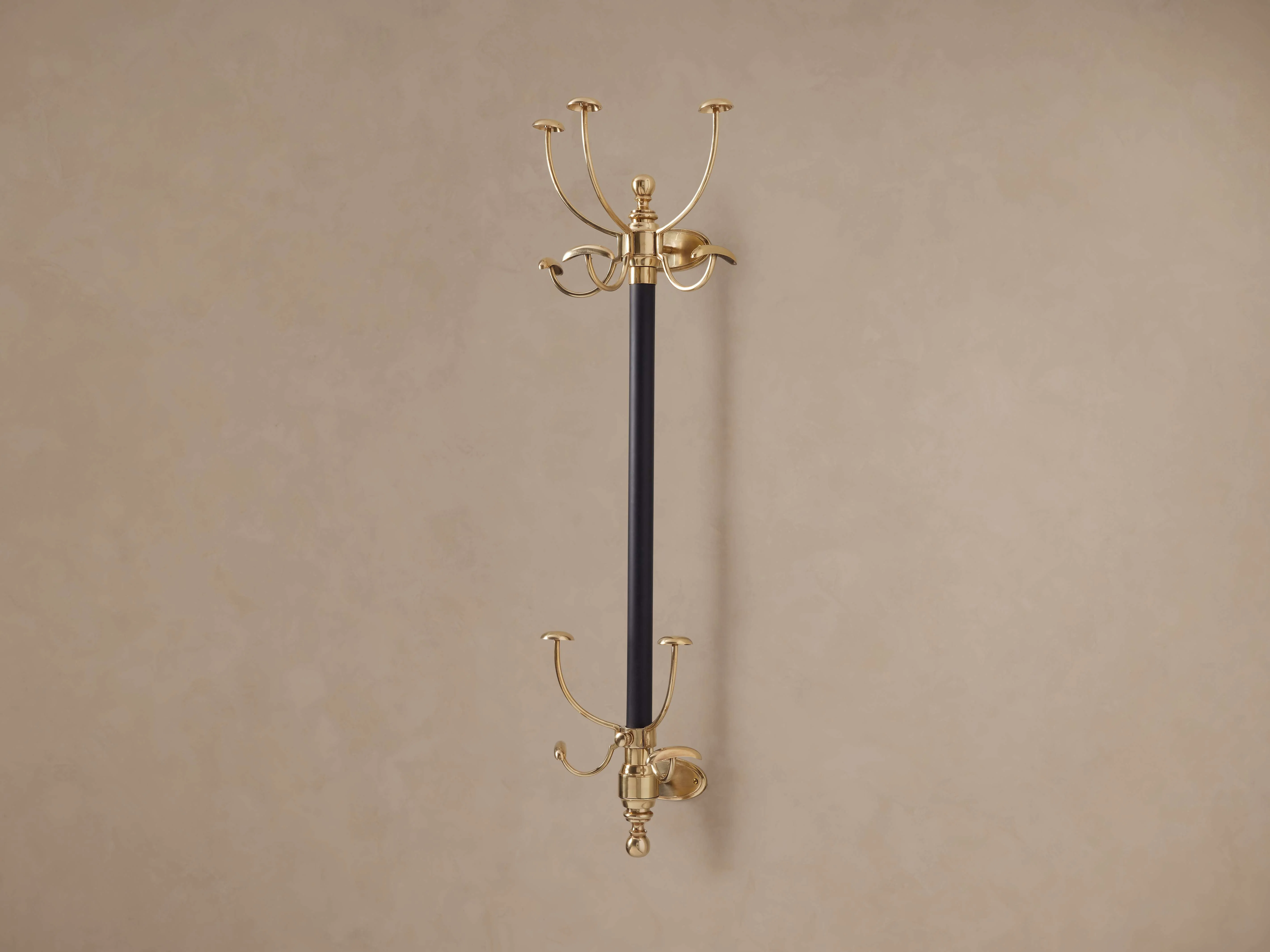 Grand Chester 2-Tier Hook in Gold 1 6861-grand-chester-2-tier-hook-in-gold-1.webp