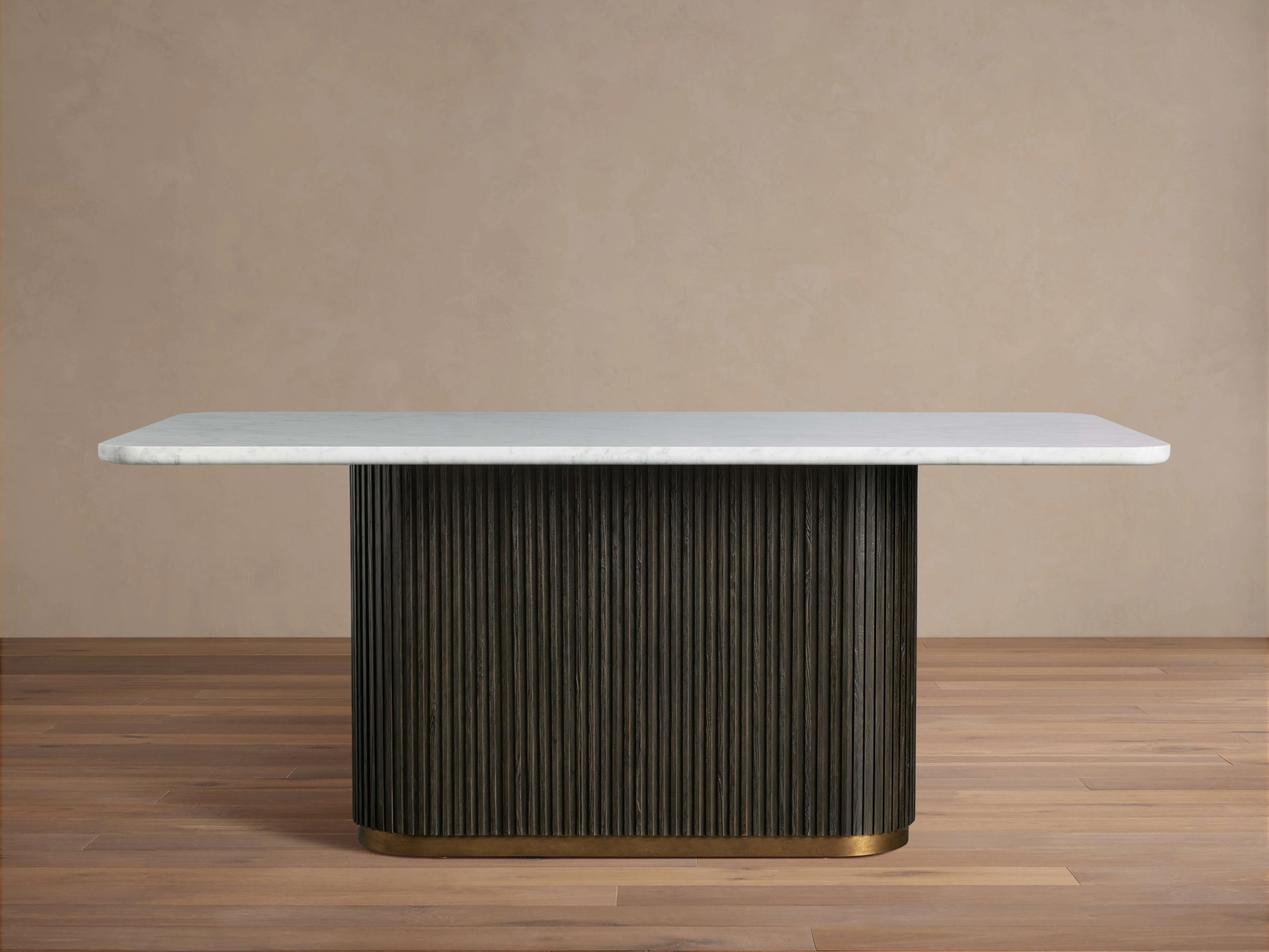 Finnley Dining Table
