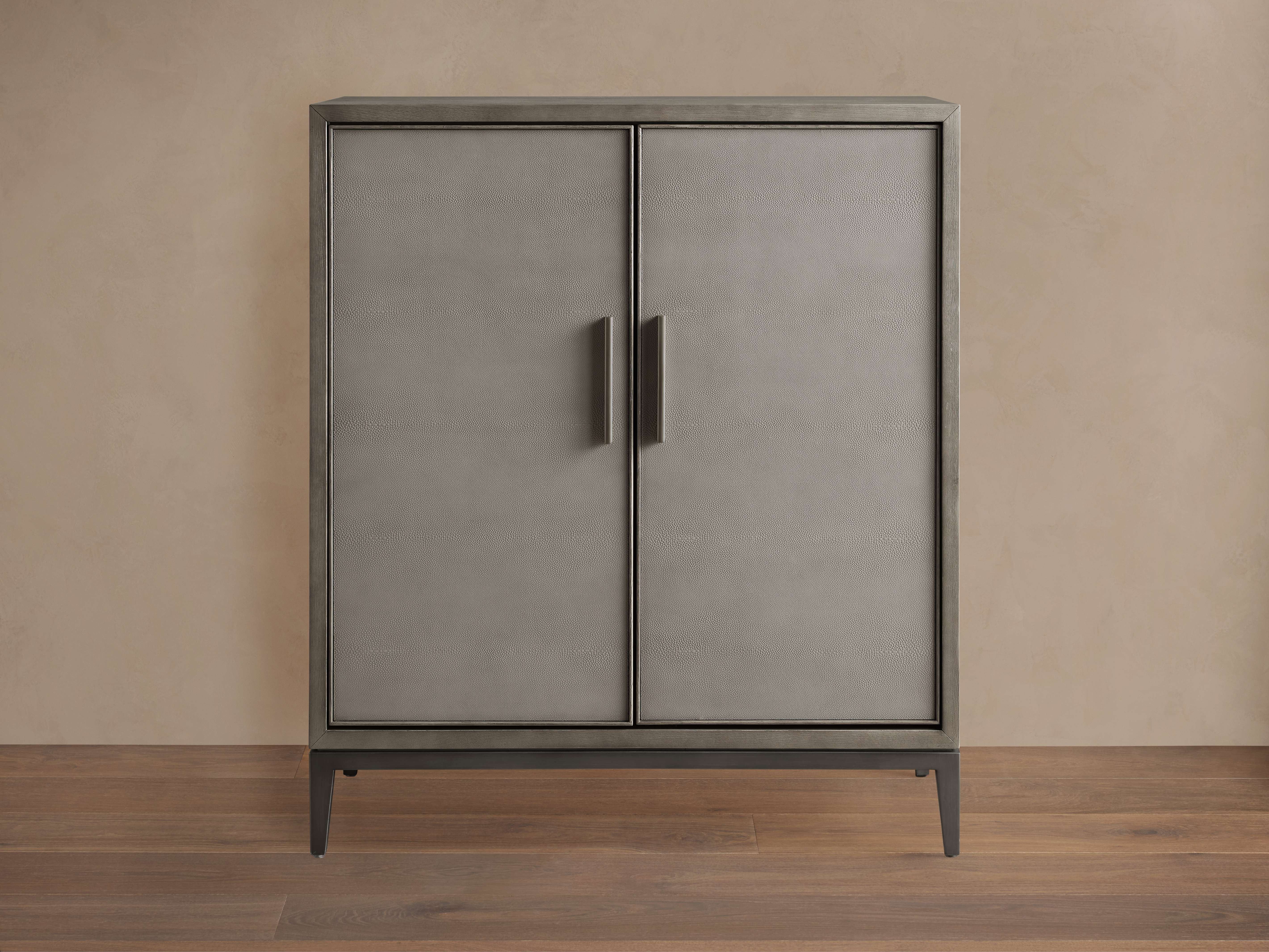 Malone Bar Cabinet in Manta 1 7214-malone-bar-cabinet-in-manta-1.jpg