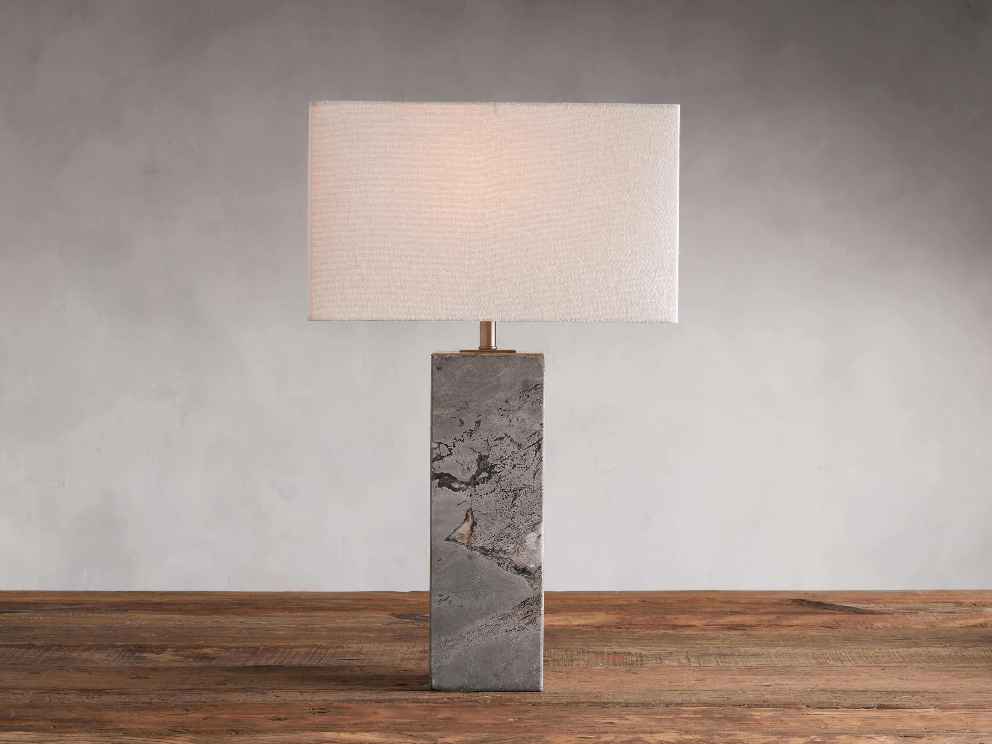 7241-oren-table-lamp-1.jpg