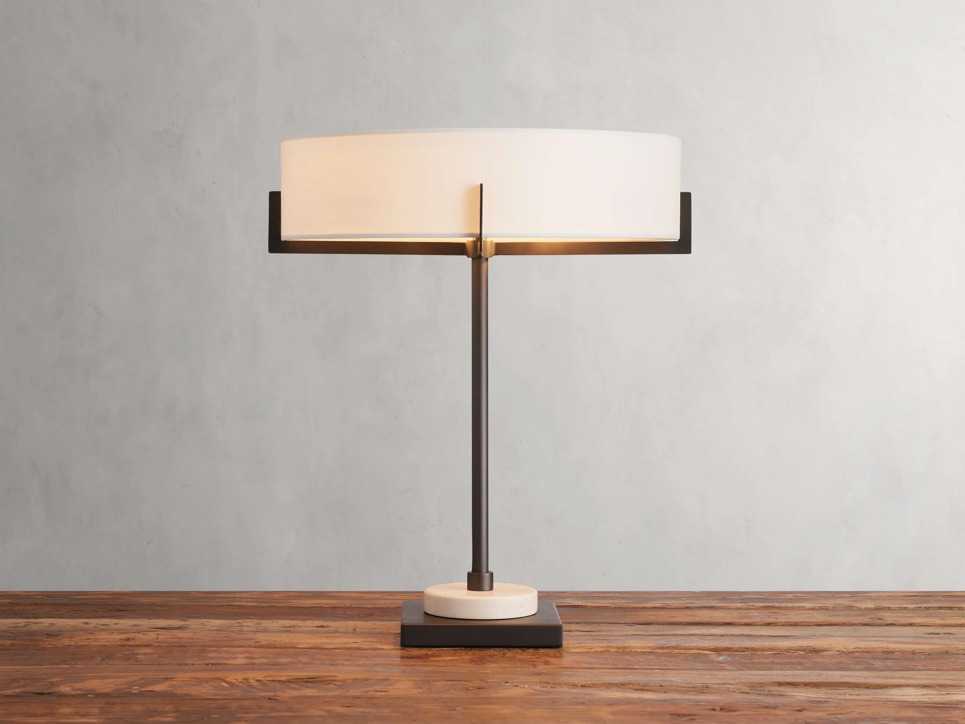 7261-frederic-table-lamp-1.webp
