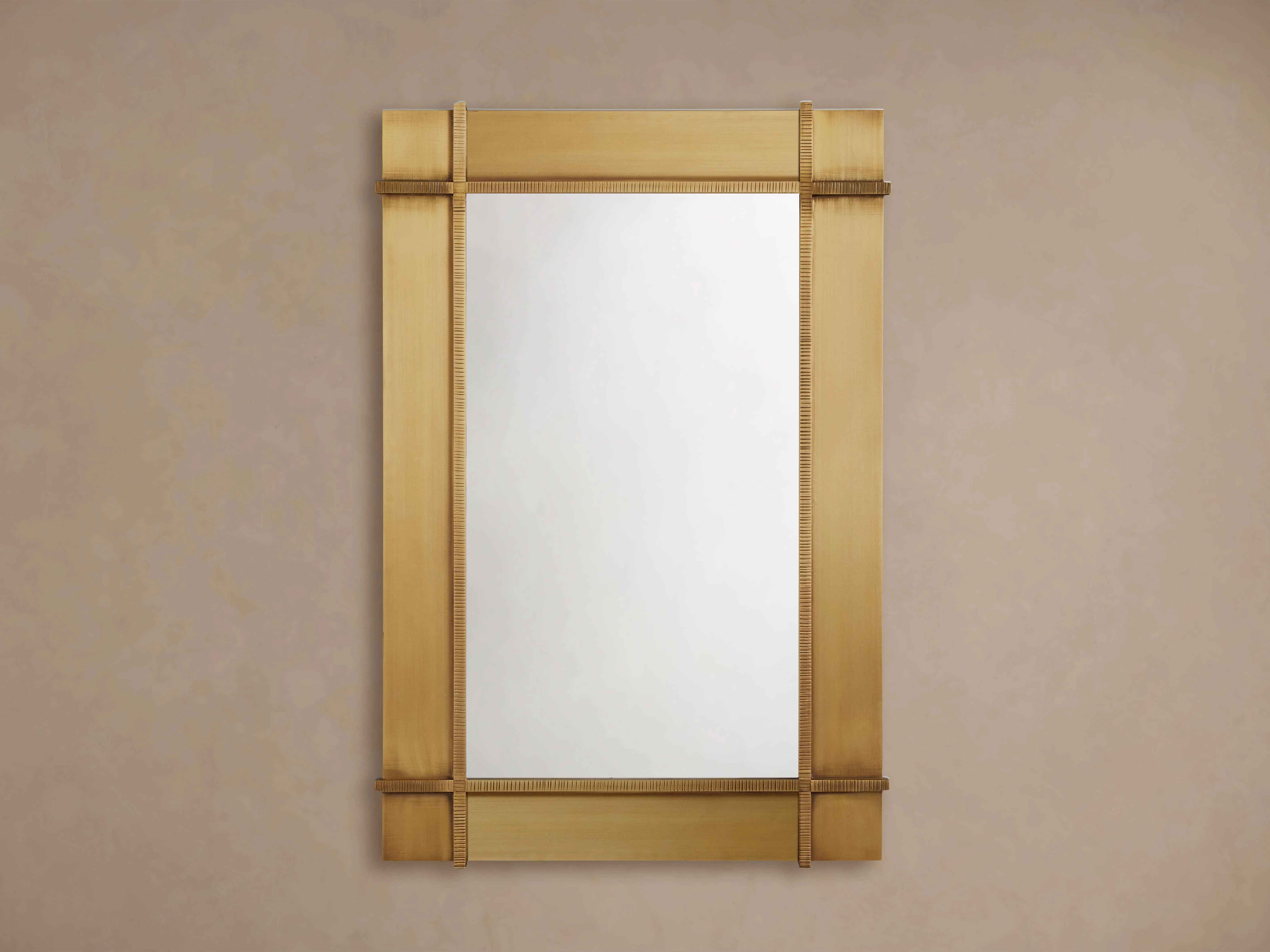 7686-palaro-wall-mirror-1.webp