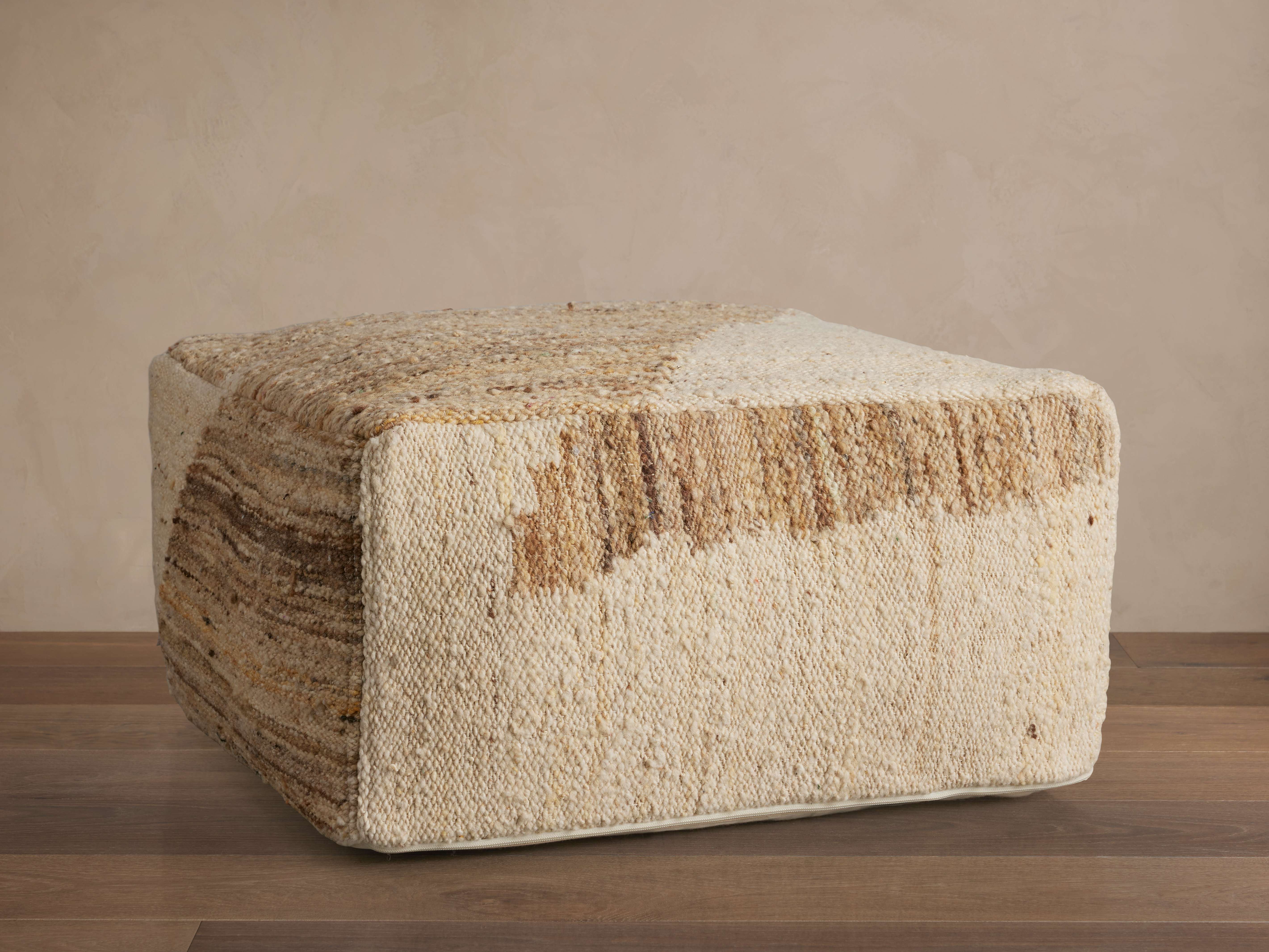 Teja Pouf