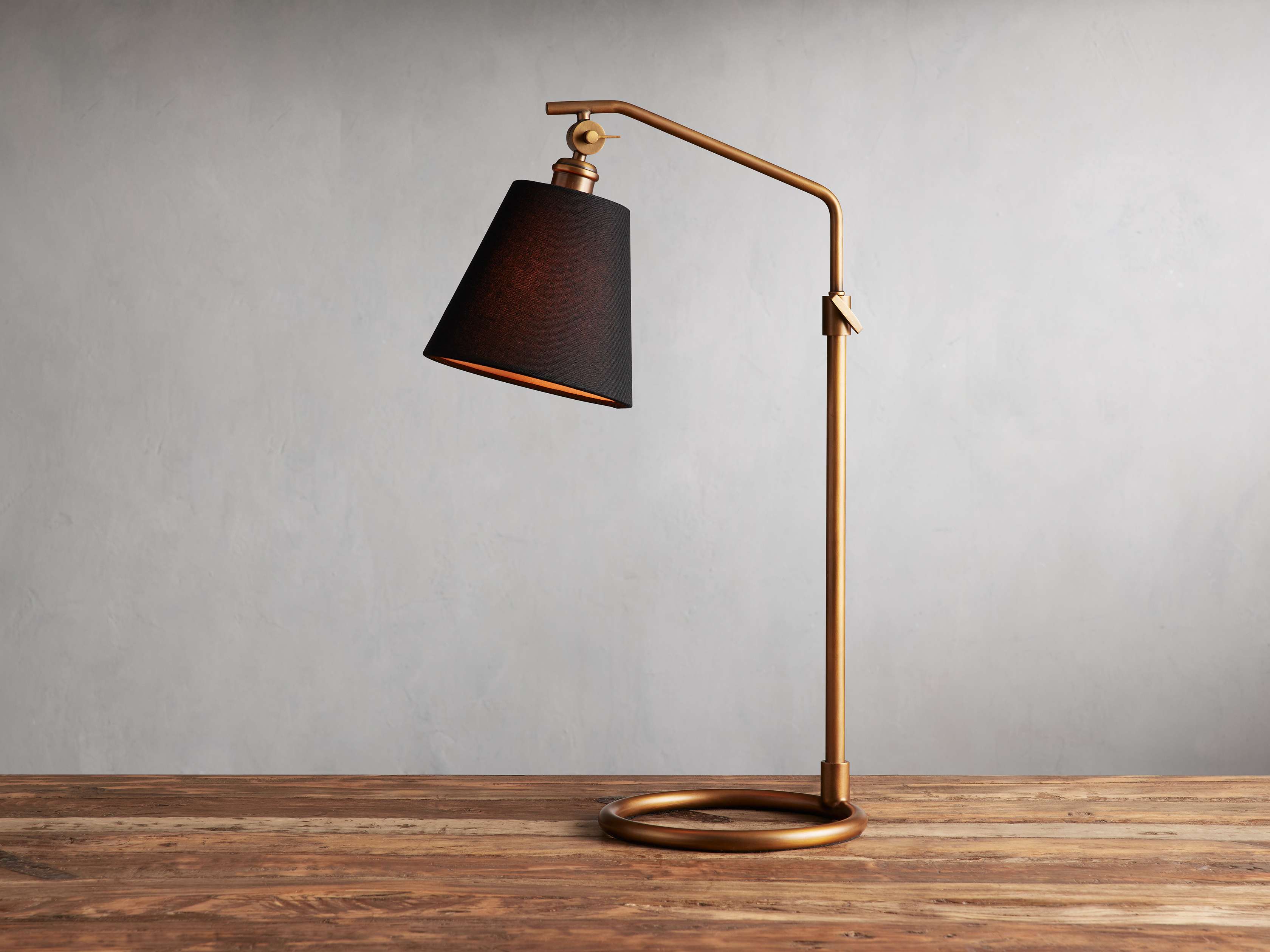 8894-kellen-antiqued-brass-table-lamp-1.jpg