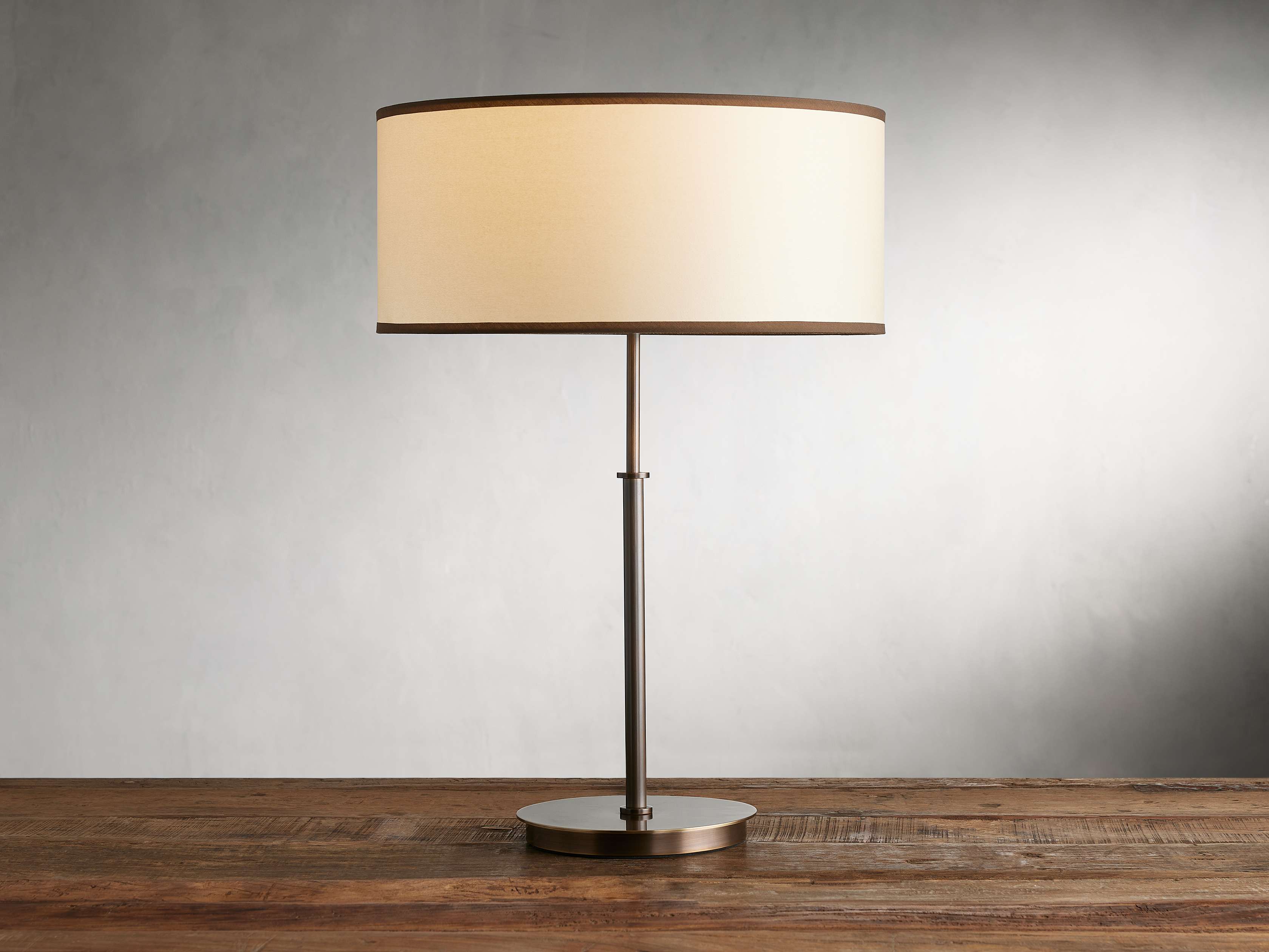 8994-daphne-table-lamp-1.jpg
