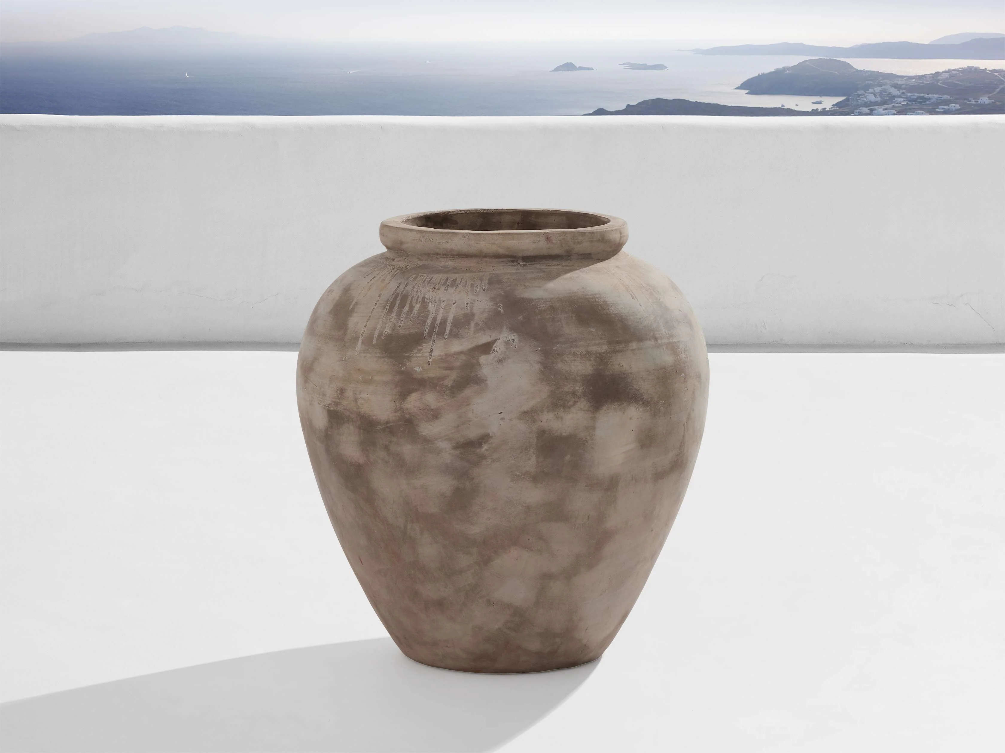 Olivio Outdoor Planter