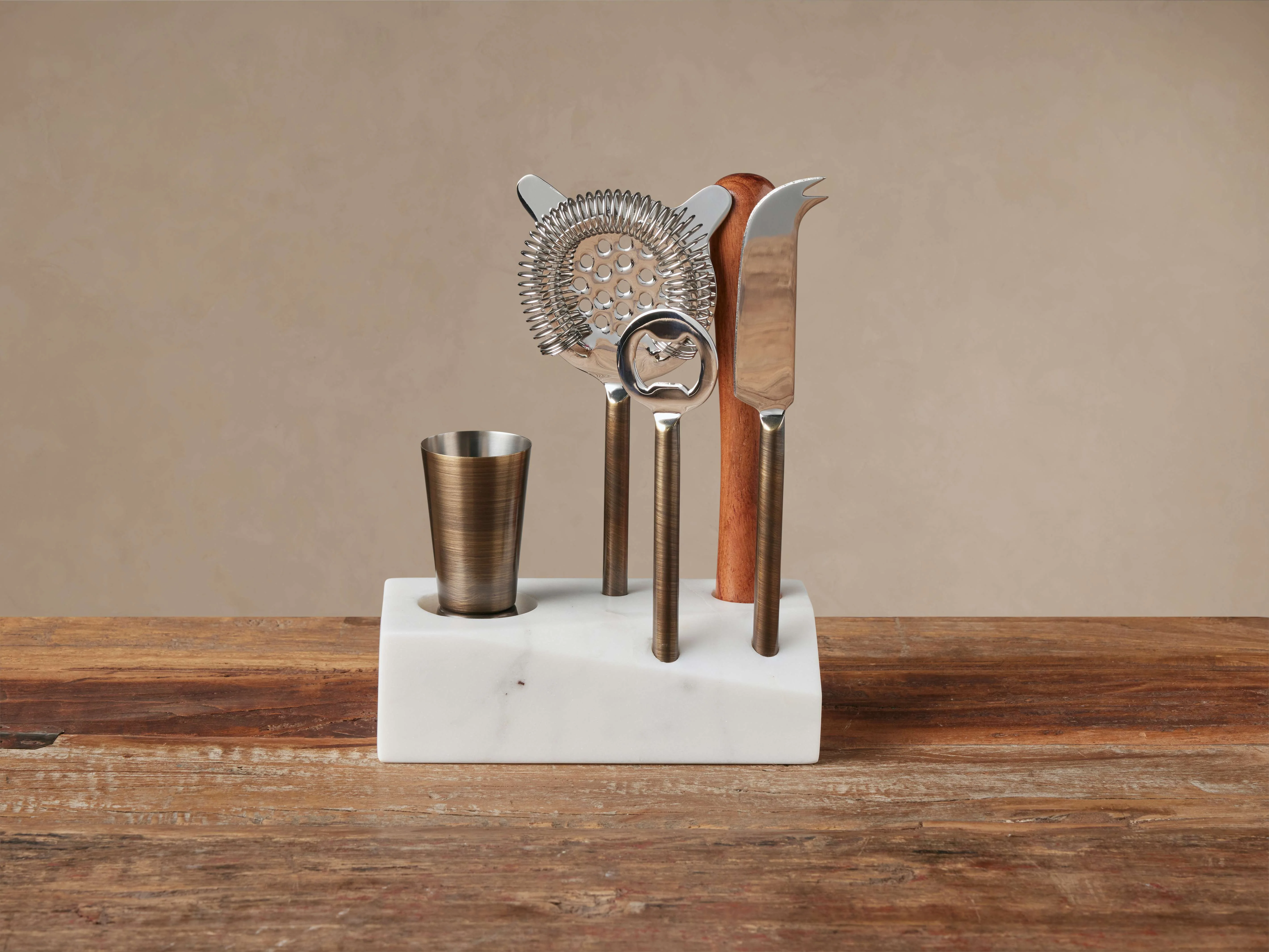 9182-sienna-bar-tool-set-1.webp